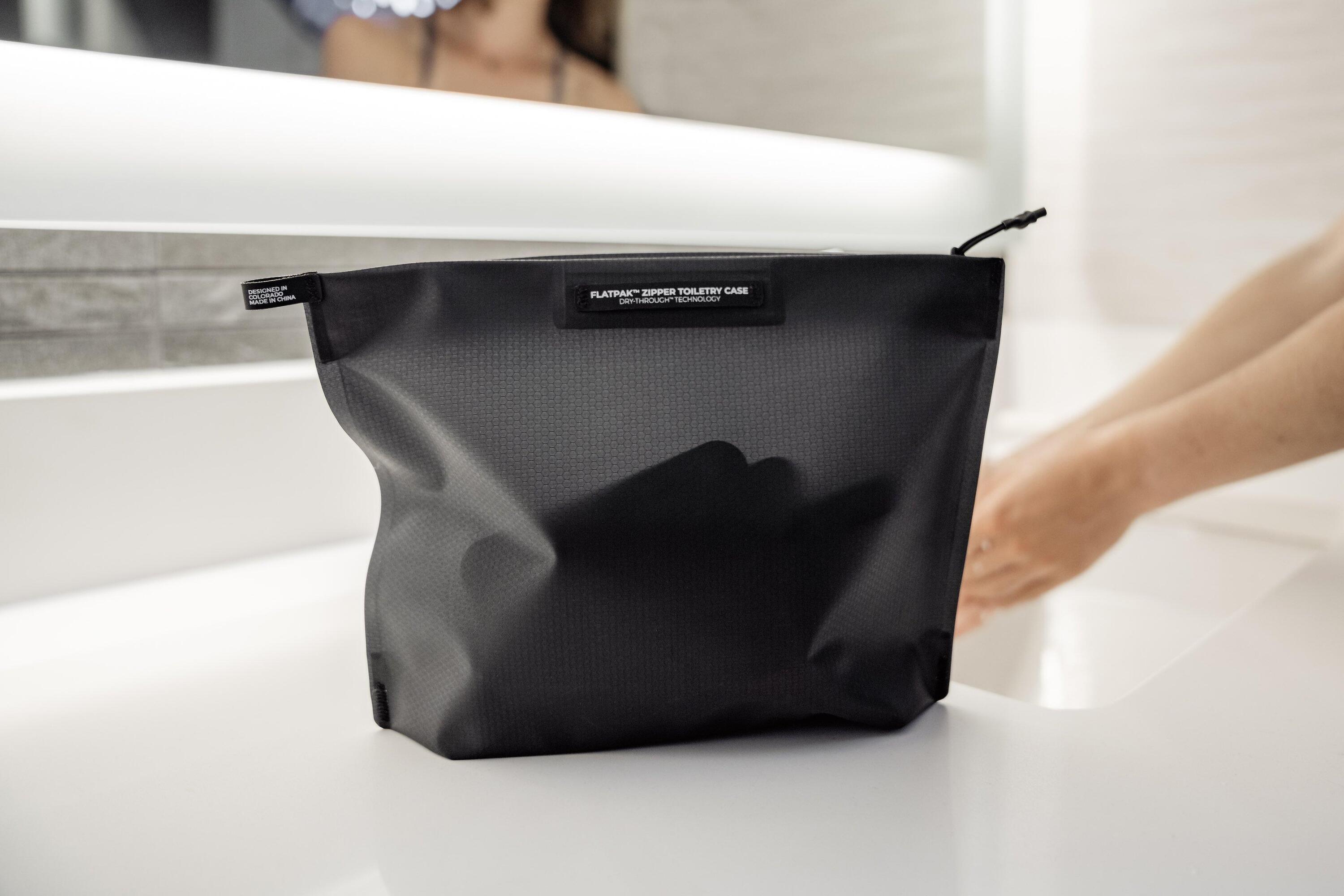 Matador FlatPak Zipper Toiletry Case (charcoal) 2/2