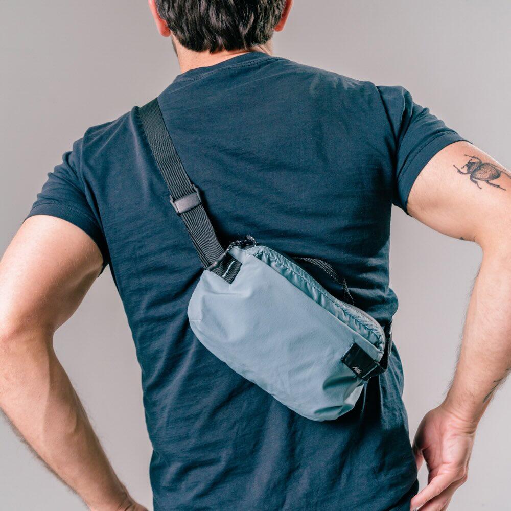 Matador ReFraction Packable Sling (blue) 2/2
