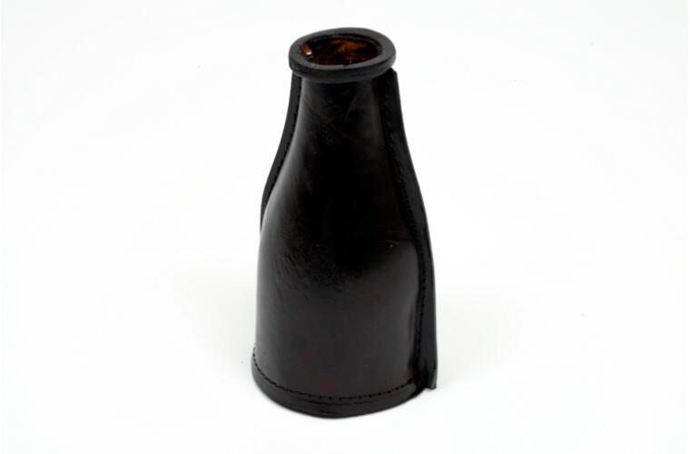 Kelly Pool Snooker Billiards Black Leather Shaker Bottle