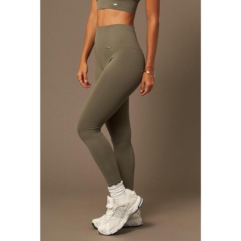 Leggins mujer Legging Flow Caqui de BELIEVE ATHLETICS