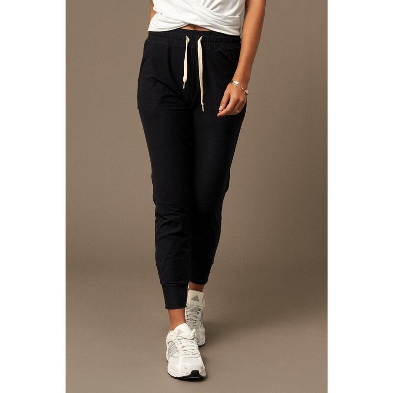 Lounge Jogger en Navy de BELIEVE ATHLETICS