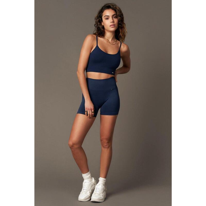 Bliss Short Push-Up en Navy de BELIEVE ATHLETICS