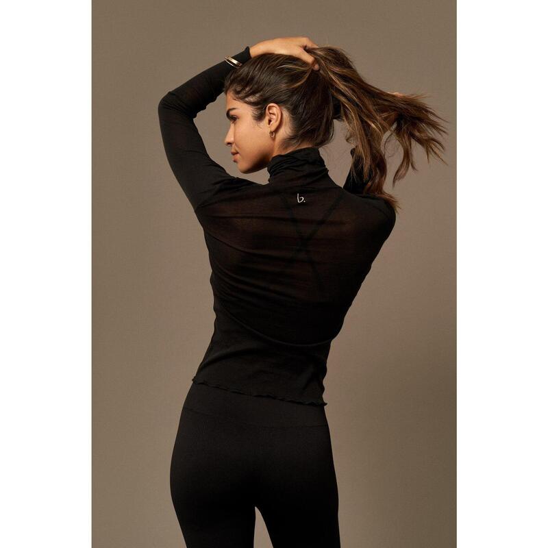 Aura High-Neck en Negro de BELIEVE ATHLETICS