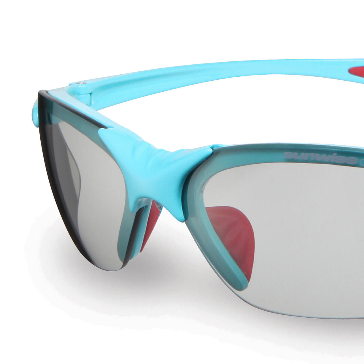 light blue / red