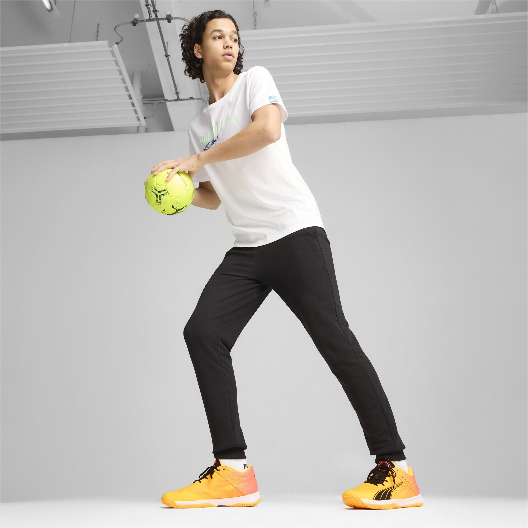 Chaussures de sport en salle Accelerate Turbo Unisexe PUMA 4/7