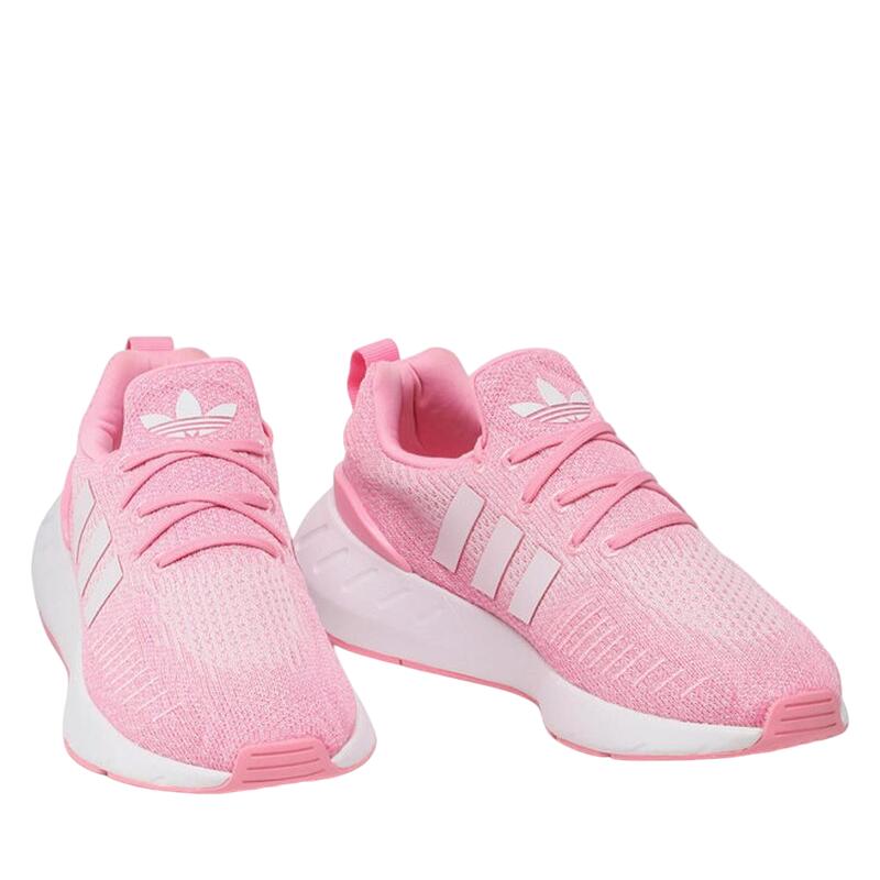 Chaussures de course Adidas Swift Run 22