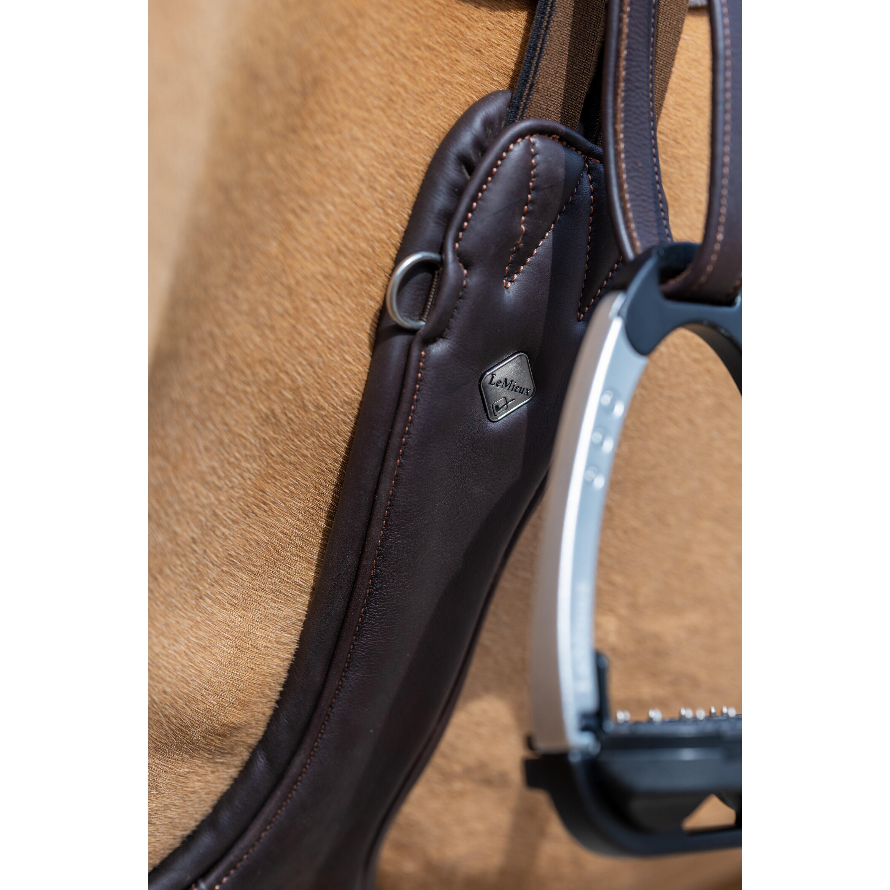 Anatomische lederen singel voor paarden LeMieux Gel-Tek 6/6