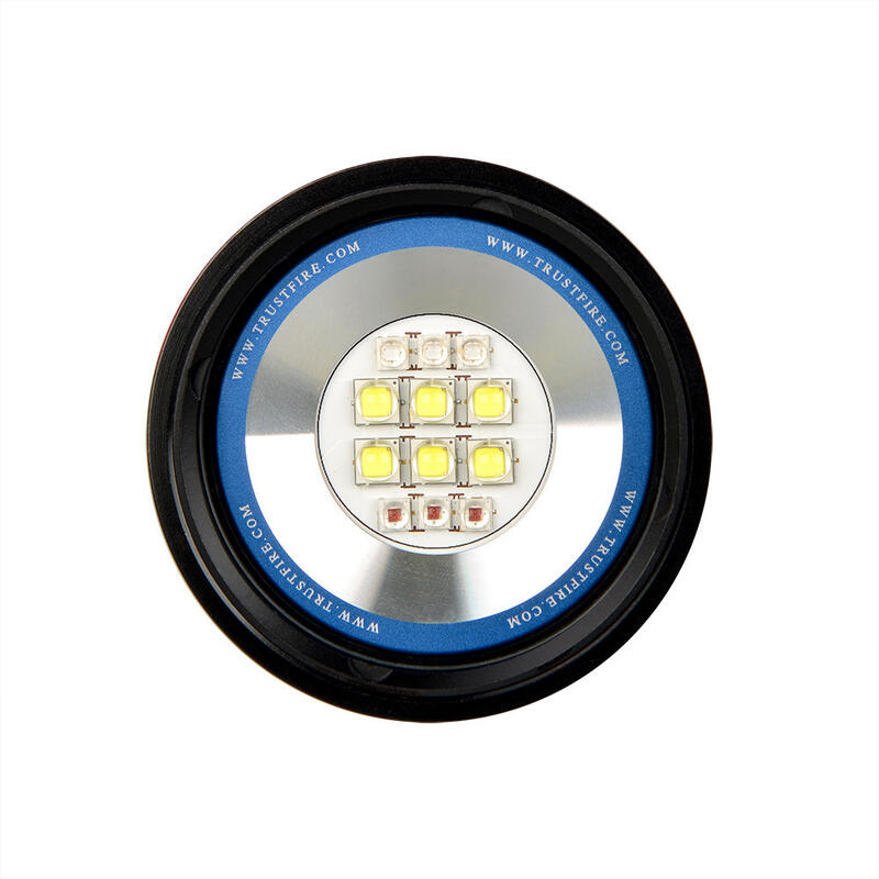 Lampa pentru scufundari TrustFire DF50 LED