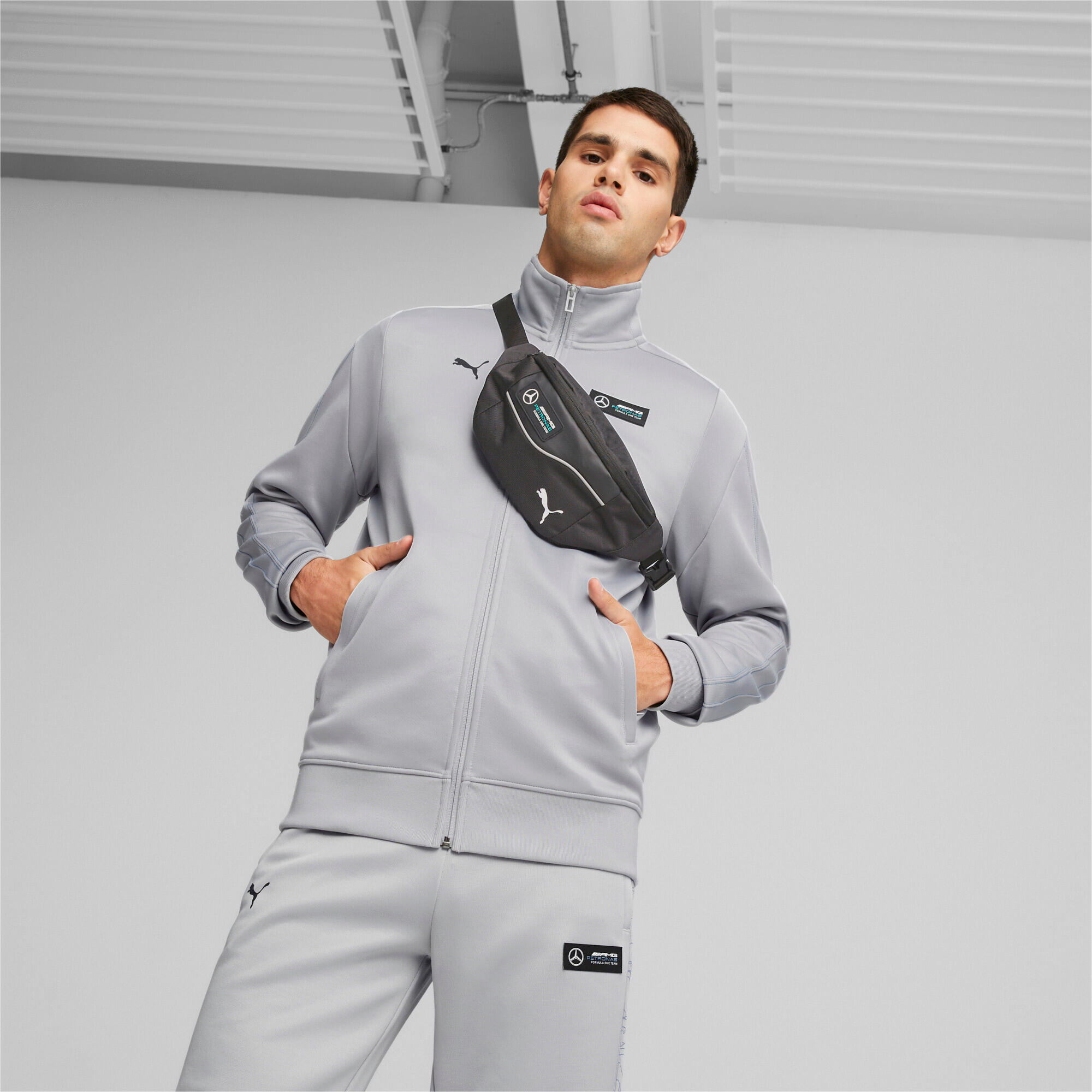 Sac banane Mercedes-AMG Petronas Puma noir 4/6