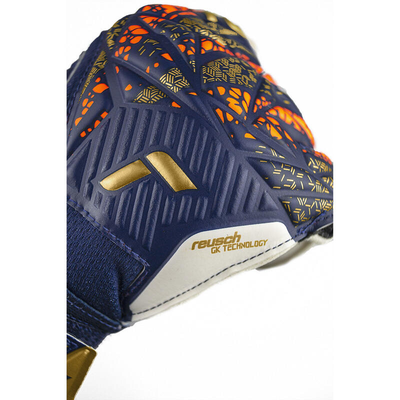 Reusch Attrak Grip kapuskesztyű