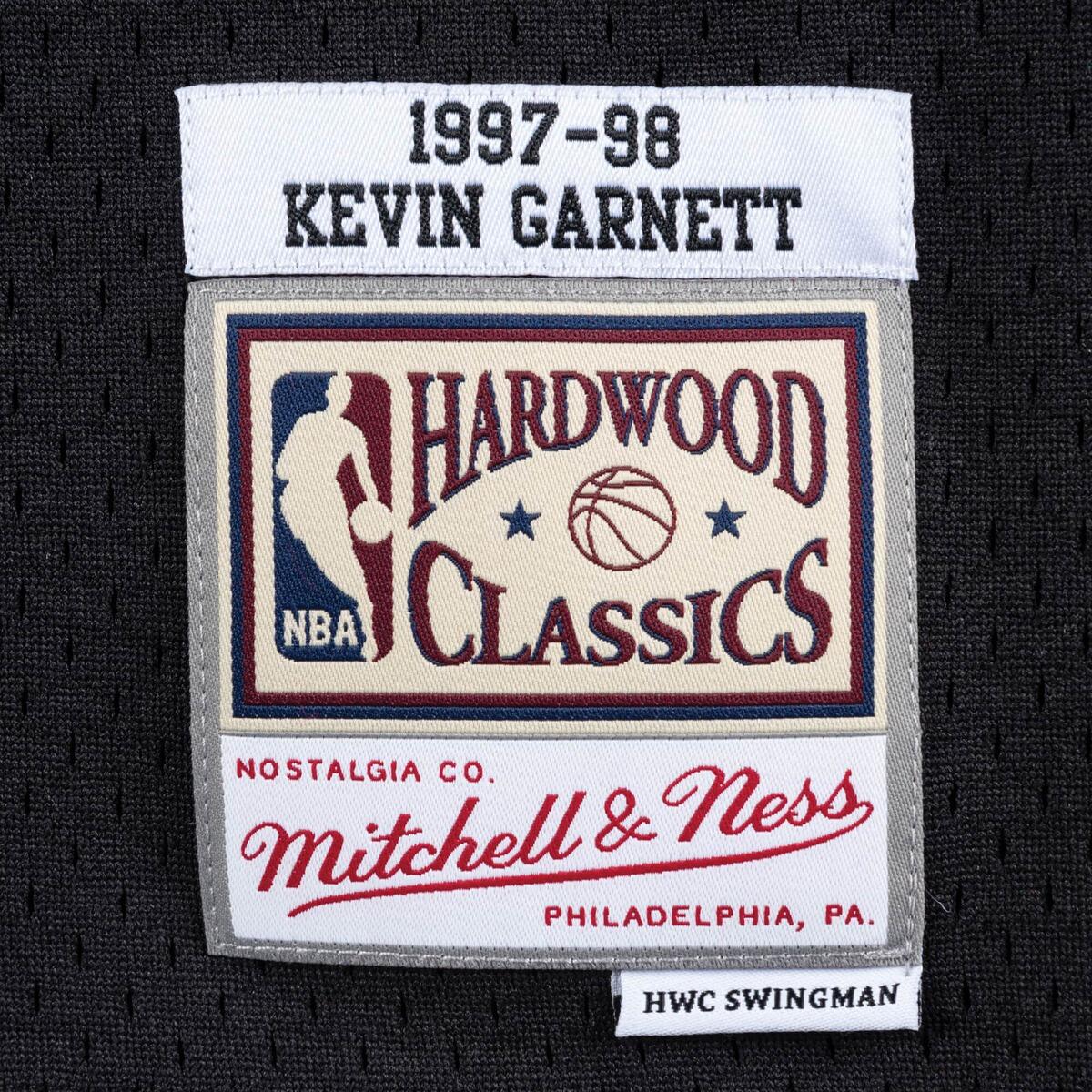 Camiseta de baloncesto Mitchell & ness modelo SMJYGS18392-MTIBLCK97K para hombre 3/3