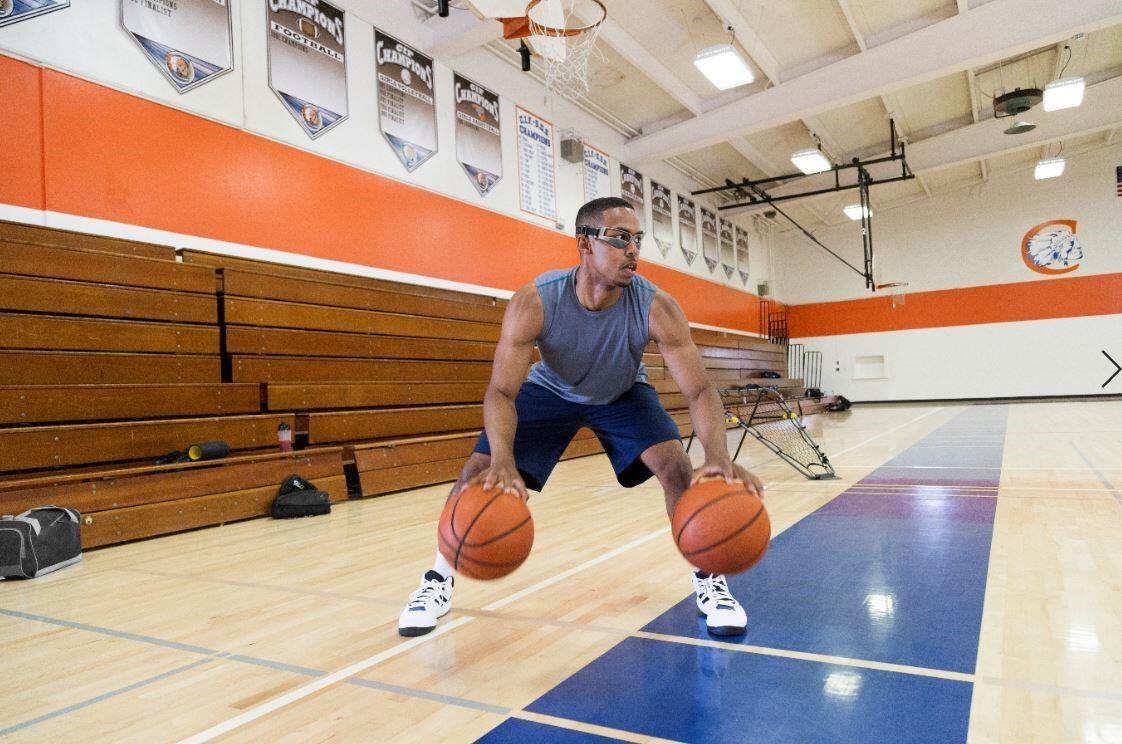 SKLZ Lunettes de Dribble Basket – Améliorez Vision & Contrôle de Balle 4/5