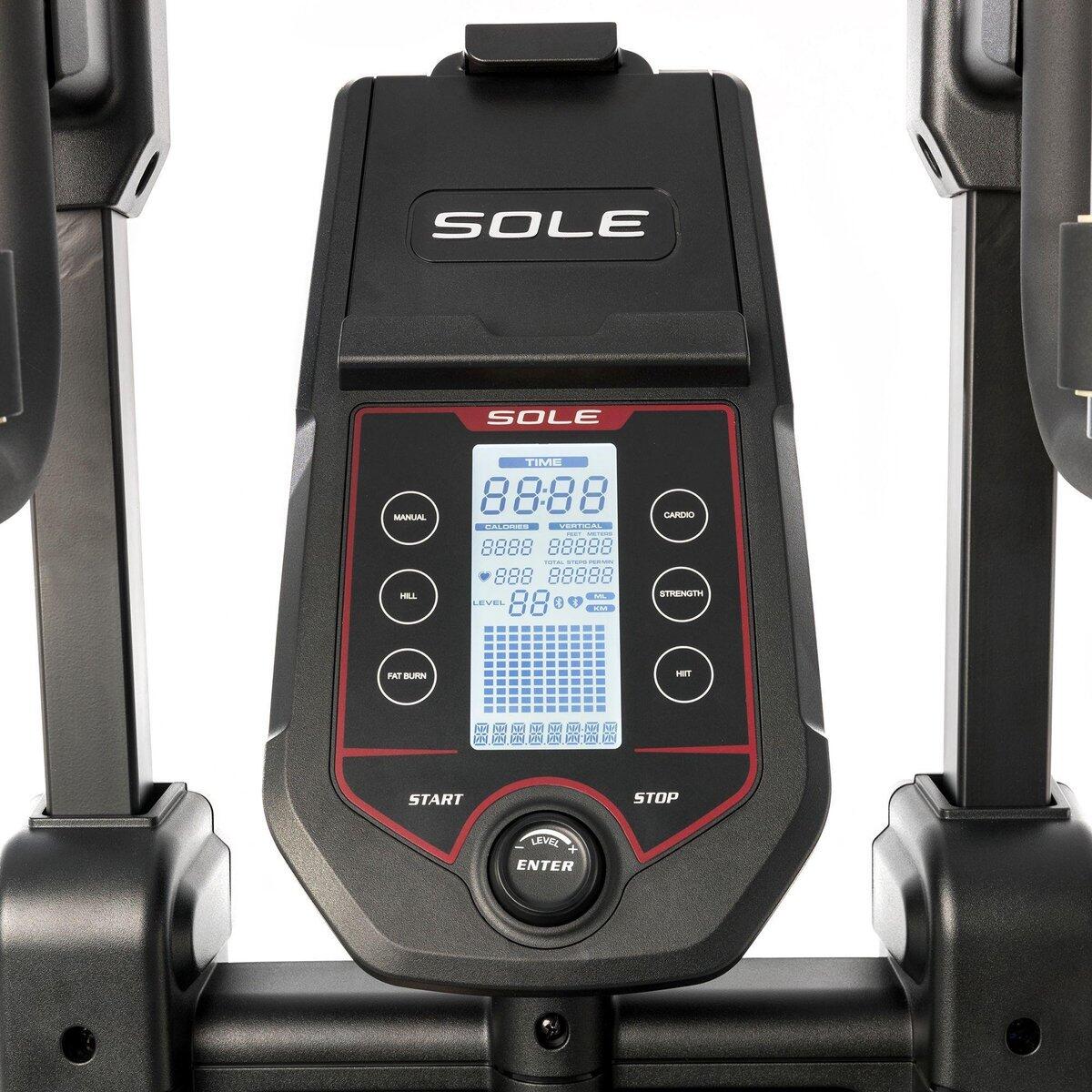 Sole Fitness CC81 Climber / Stepper 4/7
