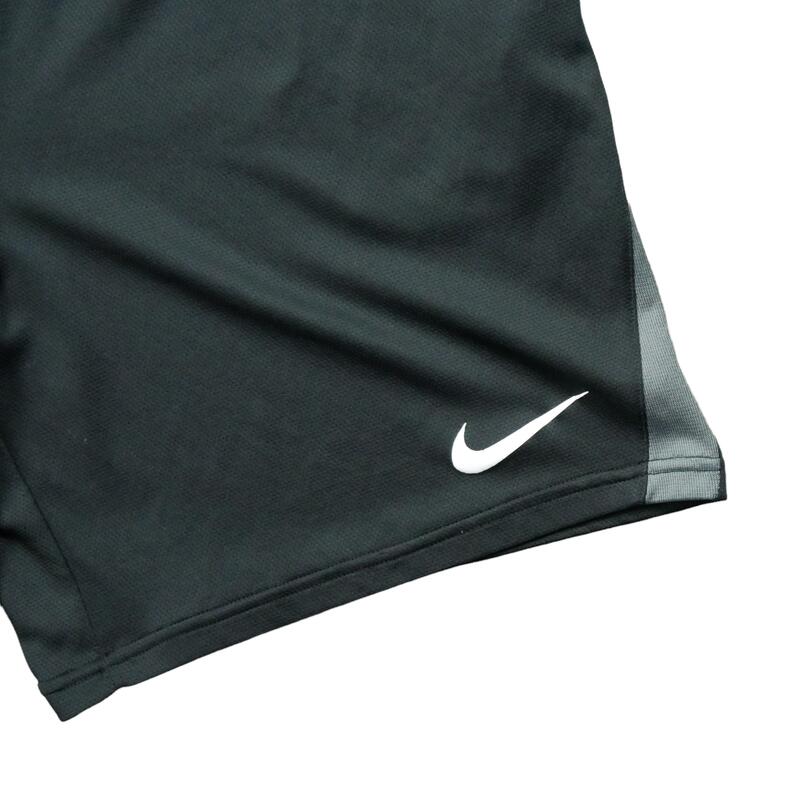 Segunda Vida - Pantalones cortos deportivos Nike - Muy Bueno