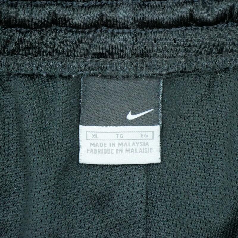 Segunda Vida - Pantalones cortos deportivos Nike - Muy Bueno