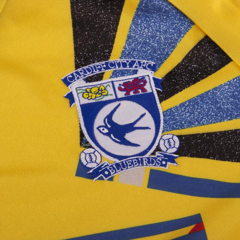 Cardiff City 1997 - 1998 Retro Voetbal Shirt