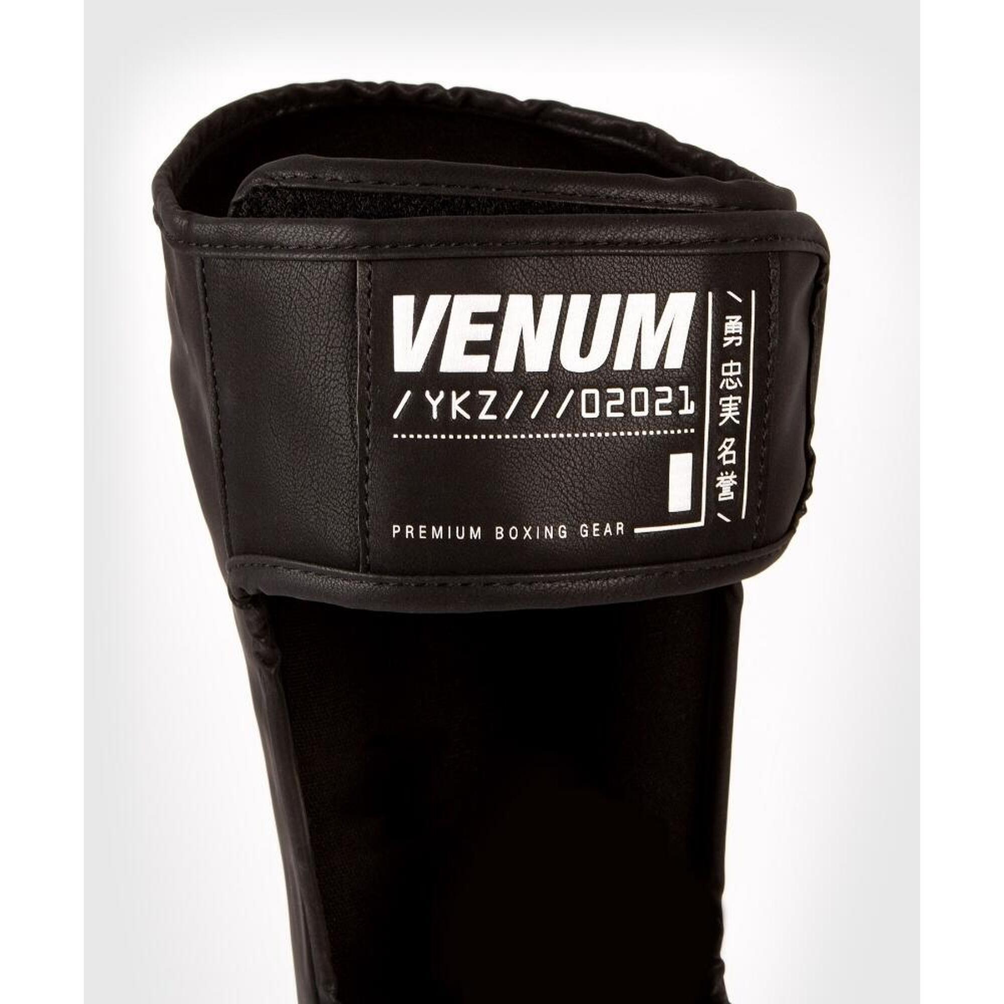 Shin guards Venum YKZ21