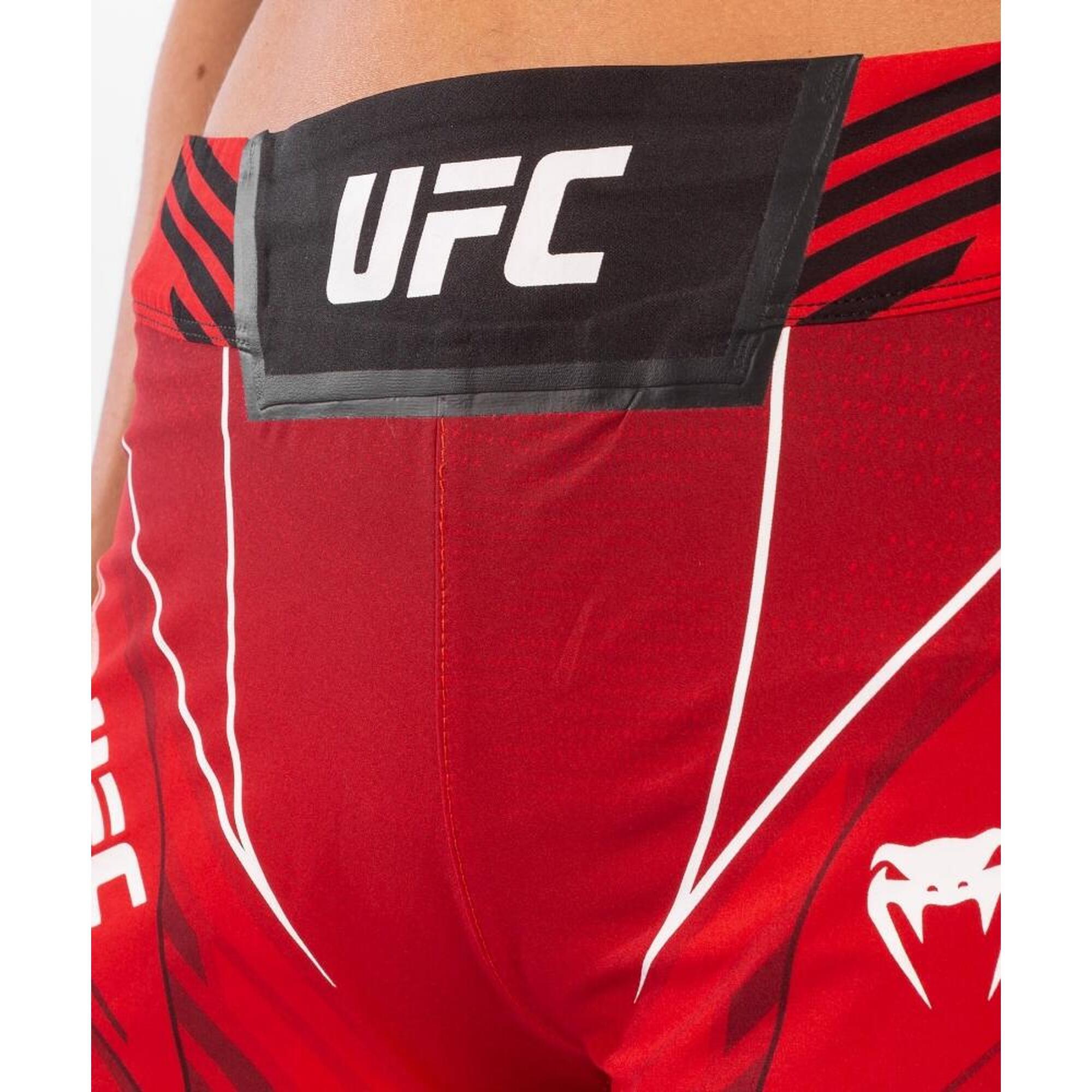 UFC Authentic Fight Night Taglio corto - taglio lungo