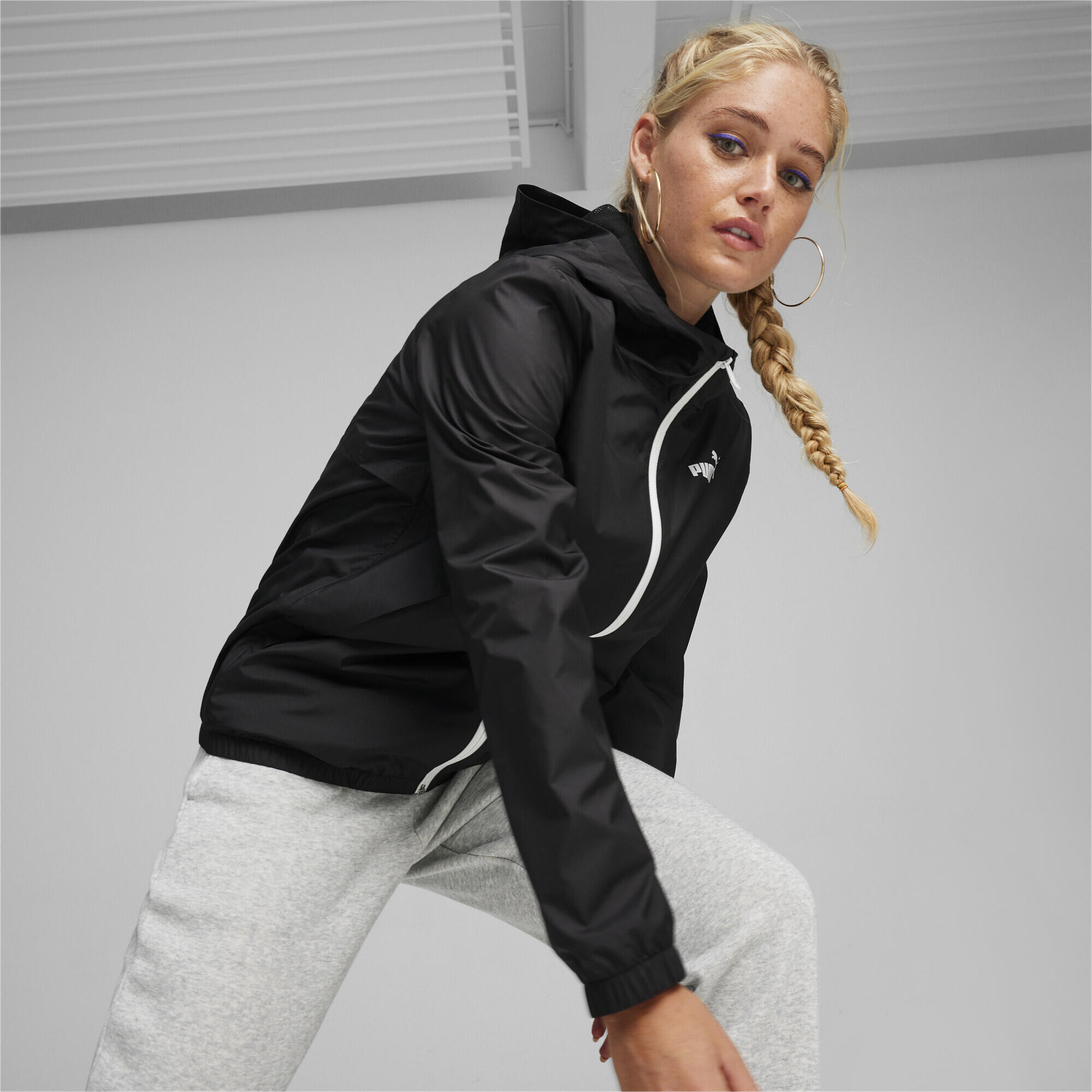 Damska wiatrówka Essentials Solid PUMA Black All 2/6