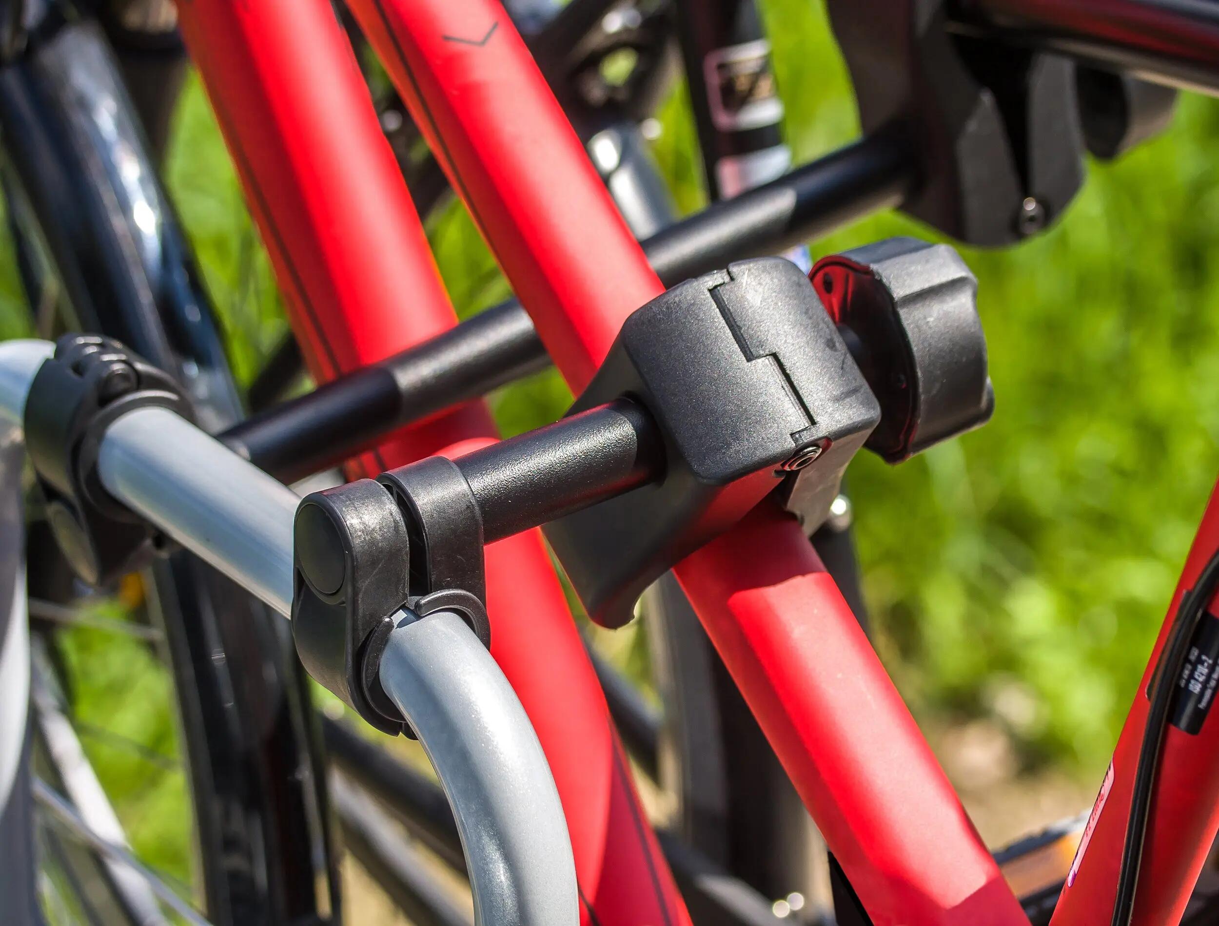 PORTE-VÉLOS 2 VÉLOS PLATEFORME BASCULANTE JAKE - EUFAB 5/7