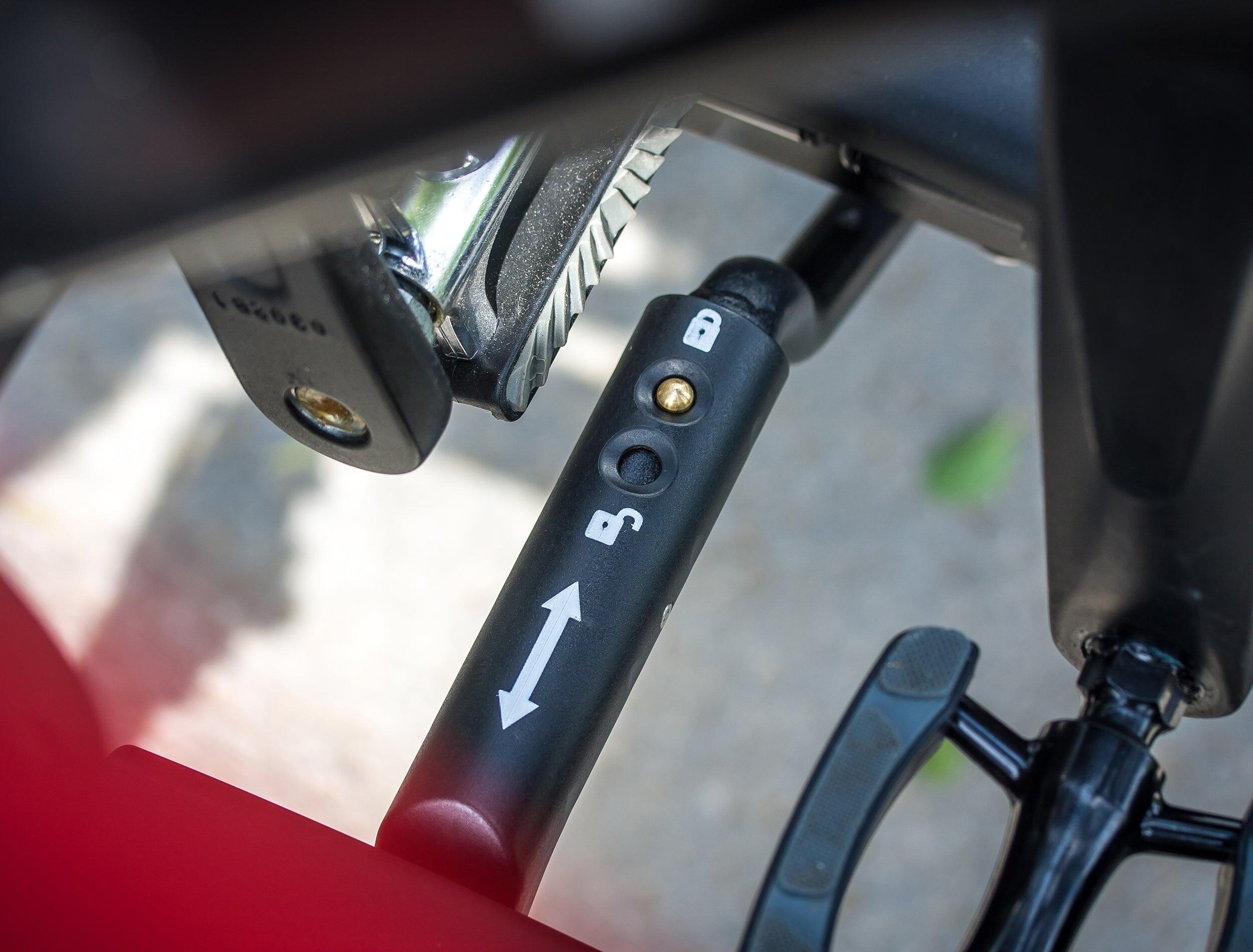 PORTE-VÉLOS 3 VÉLOS SUR ATTELAGE PLATEFORME BASCULANT AMBER 3 - EUFAB 6/8