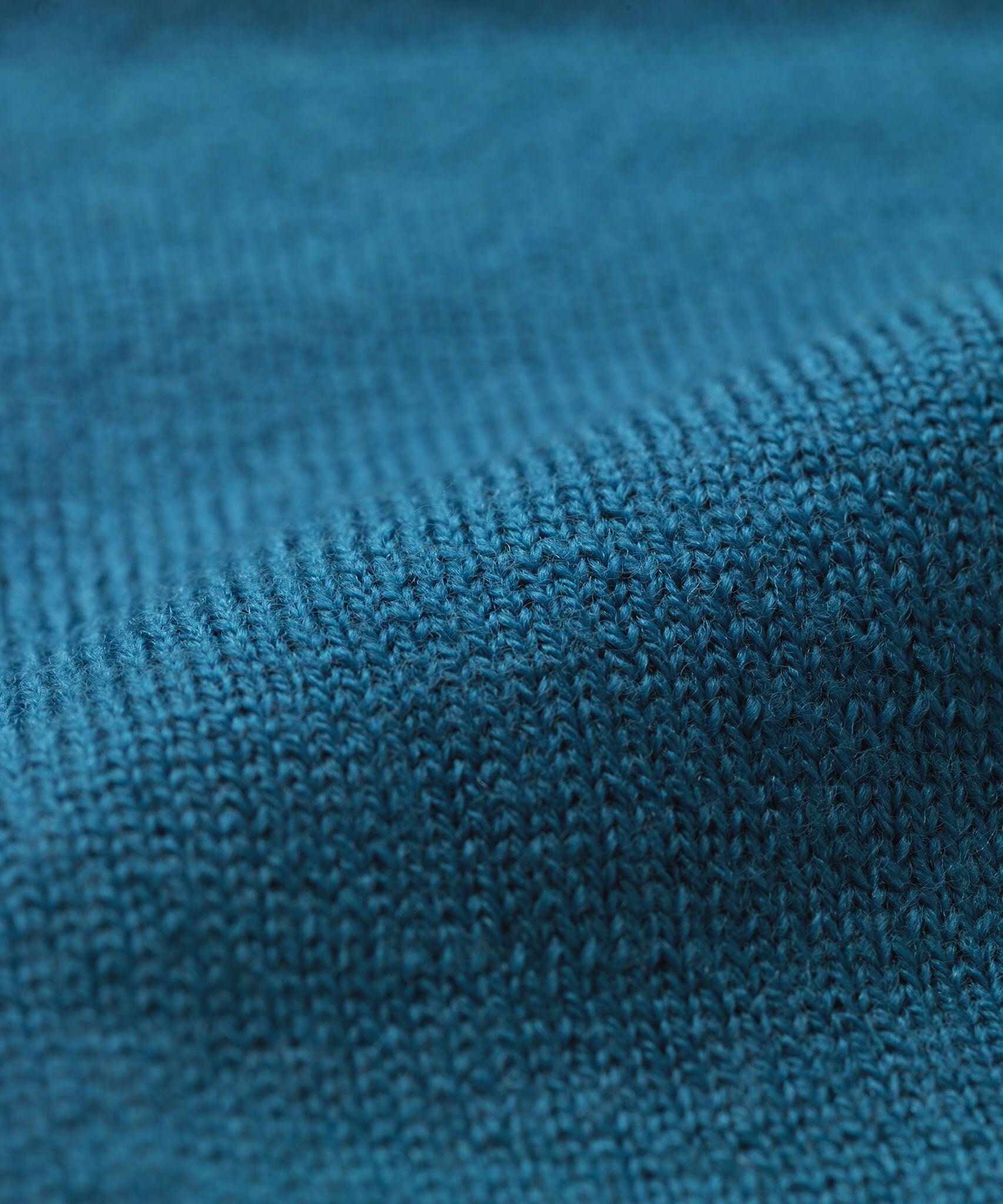 Betty Merino Neck Warmer 4/4