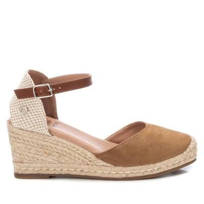 Sandalen xti model 138401 kleur bruin