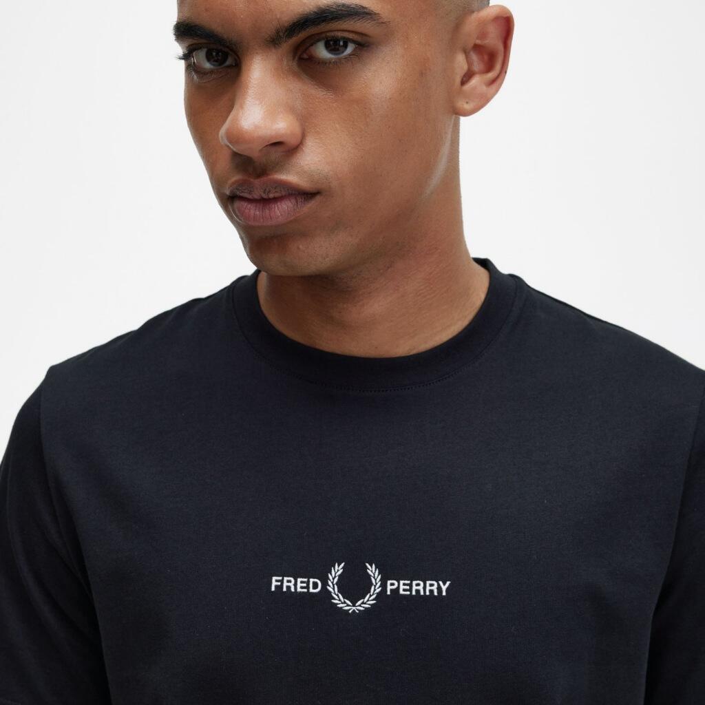 T-shirt pour homme Fred Perry brodé noir 4/5