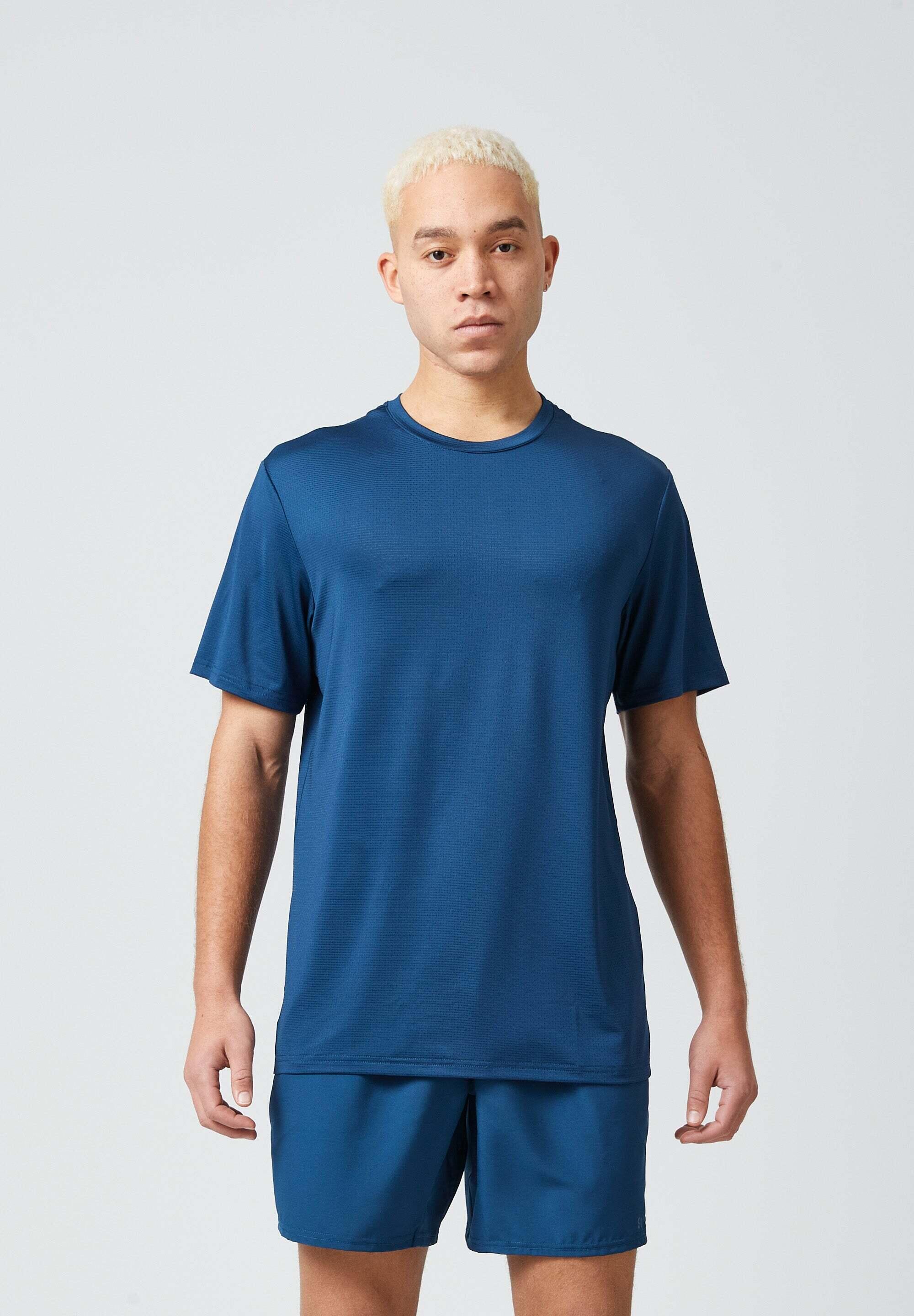 TRAININGSSHIRT HERREN 2/8