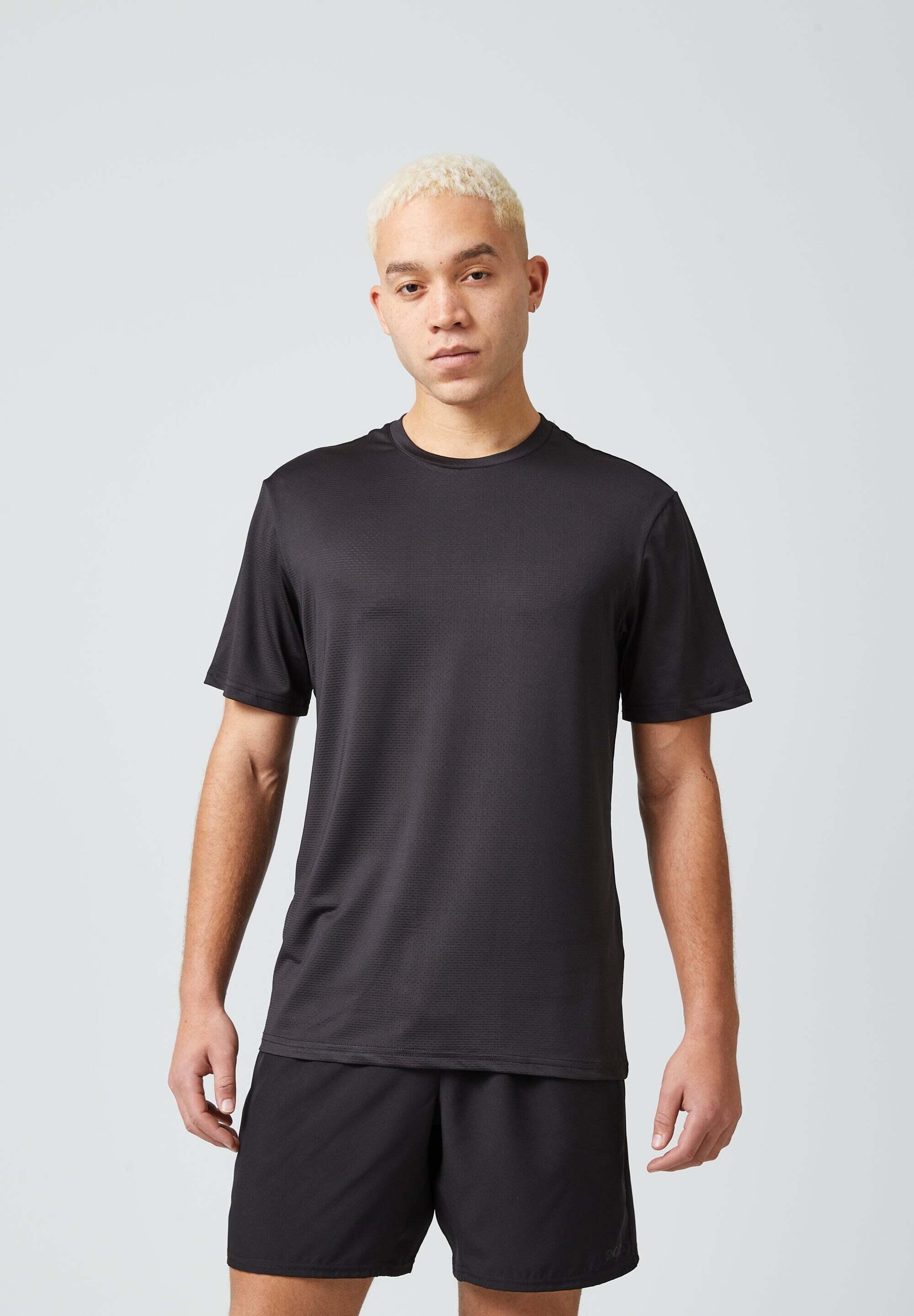 TRAININGSSHIRT HERREN 2/9