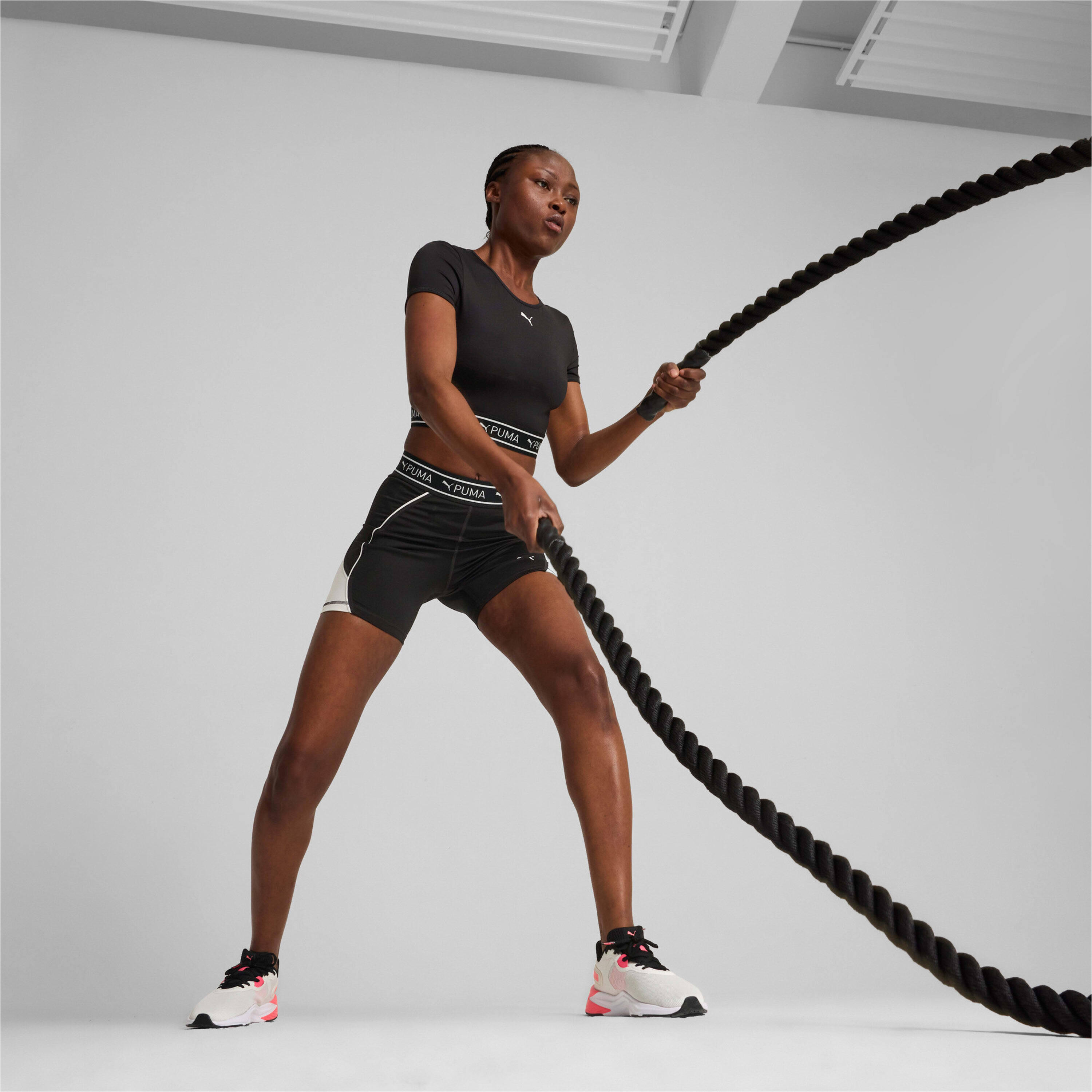 T-shirt court femme Puma Strong 5/5