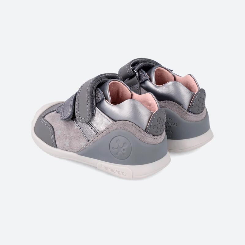 Zapatillas Deportivas Caminar Niños Biomecanics 231113A Plata Cierre Adherente