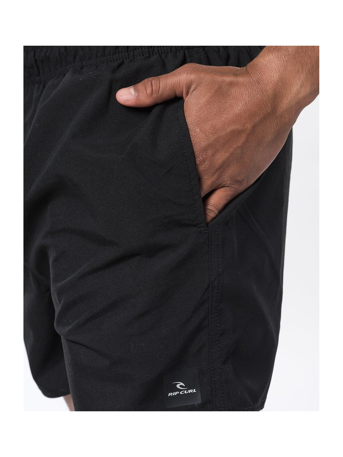Pantalon corto de la marca Rip curl OFFSET VOLLEY para hombre en color negro. 5/7