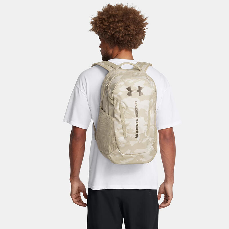 Mochila Under Armour 29l Hustle 6.0 Camuflaje Summit Blanco Y Topo