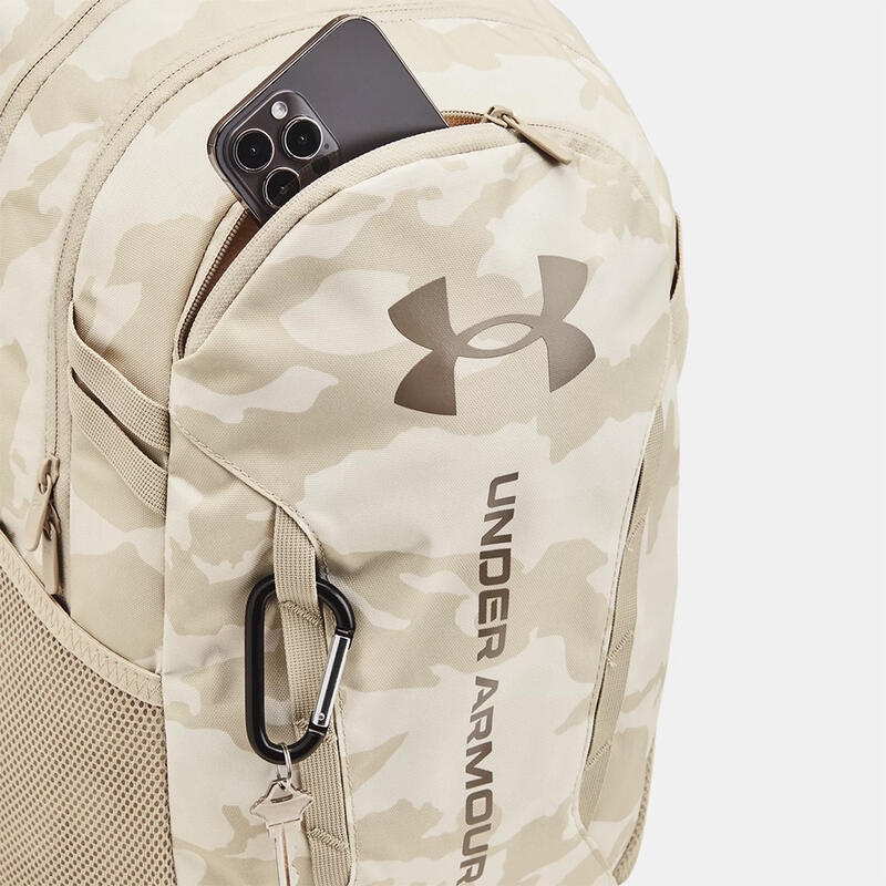 Mochila Under Armour 29l Hustle 6.0 Camuflaje Summit Blanco Y Topo