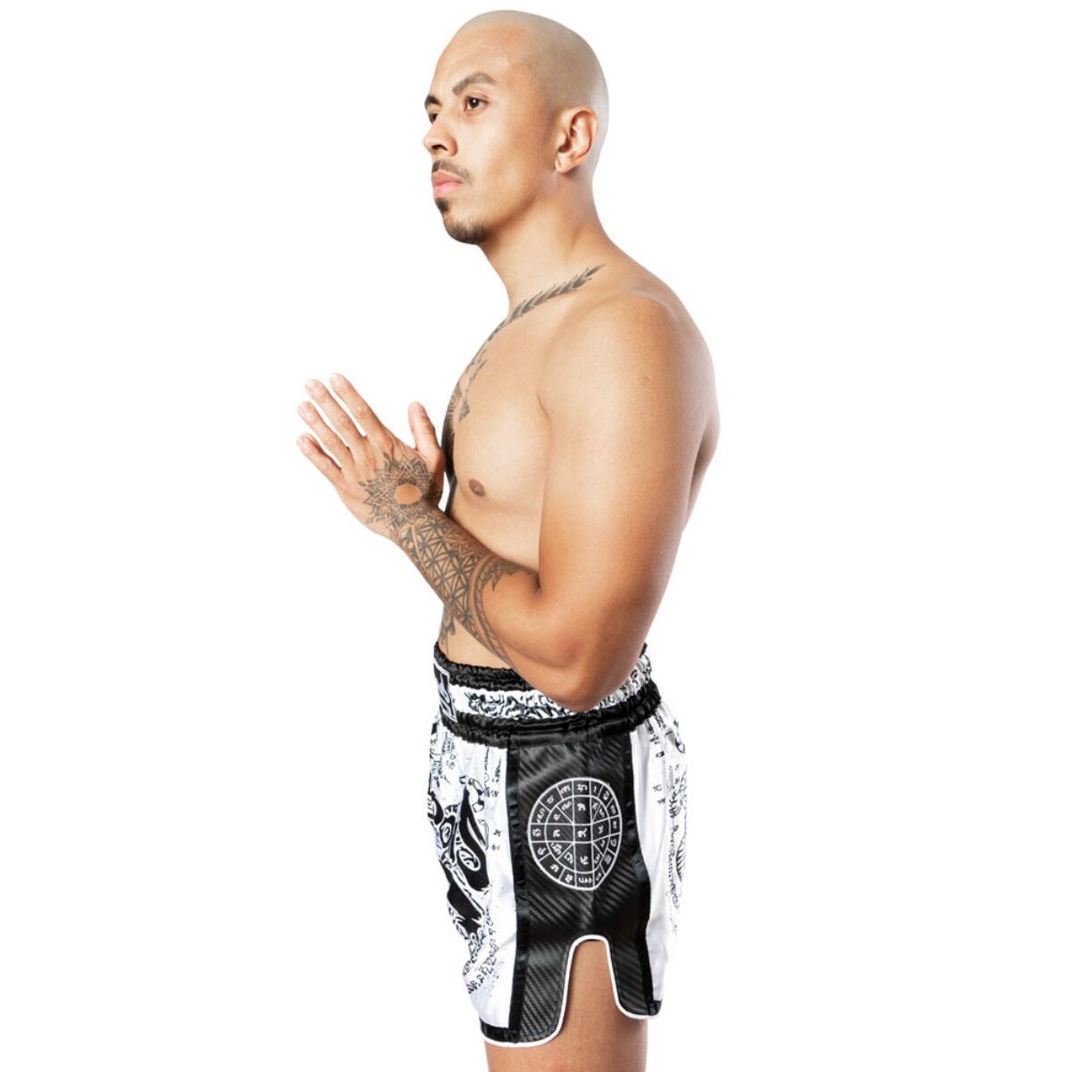 Thai boxing shorts 8 Weapons Carbon Sak Yant Tigers 7/8