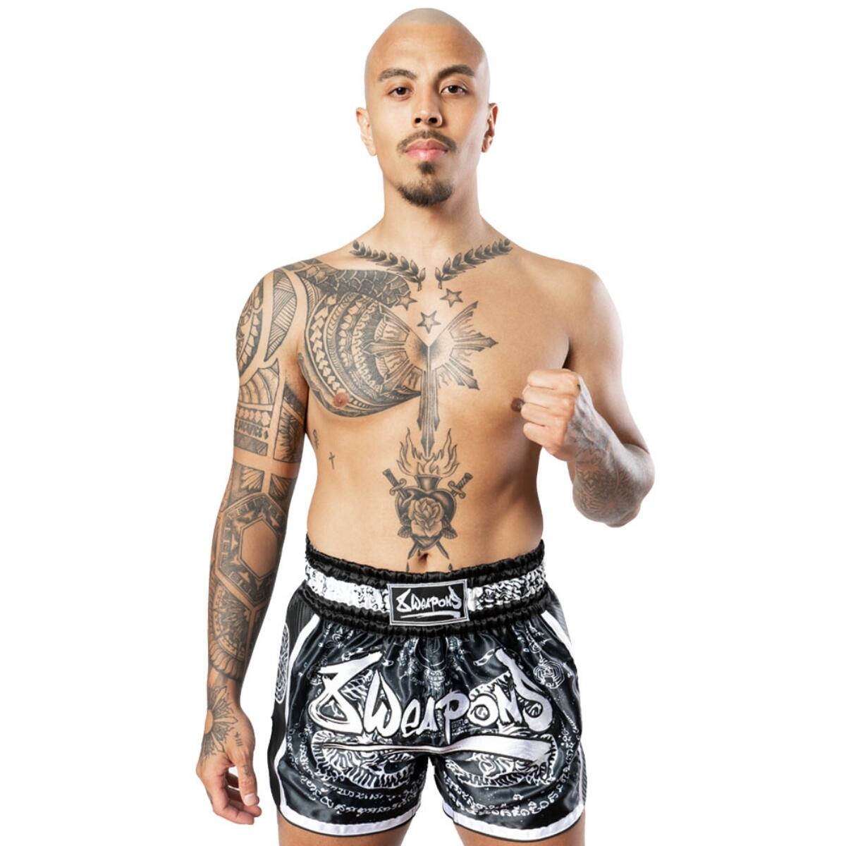 8 Weapons Muay Thai Shorts Carbon - Sak Yant Tigers 5/7
