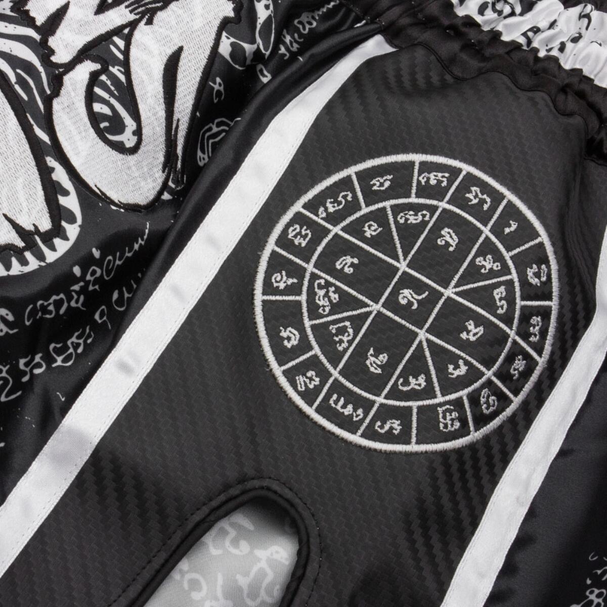 8 Weapons Muay Thai Shorts Carbon - Sak Yant Tigers 4/7