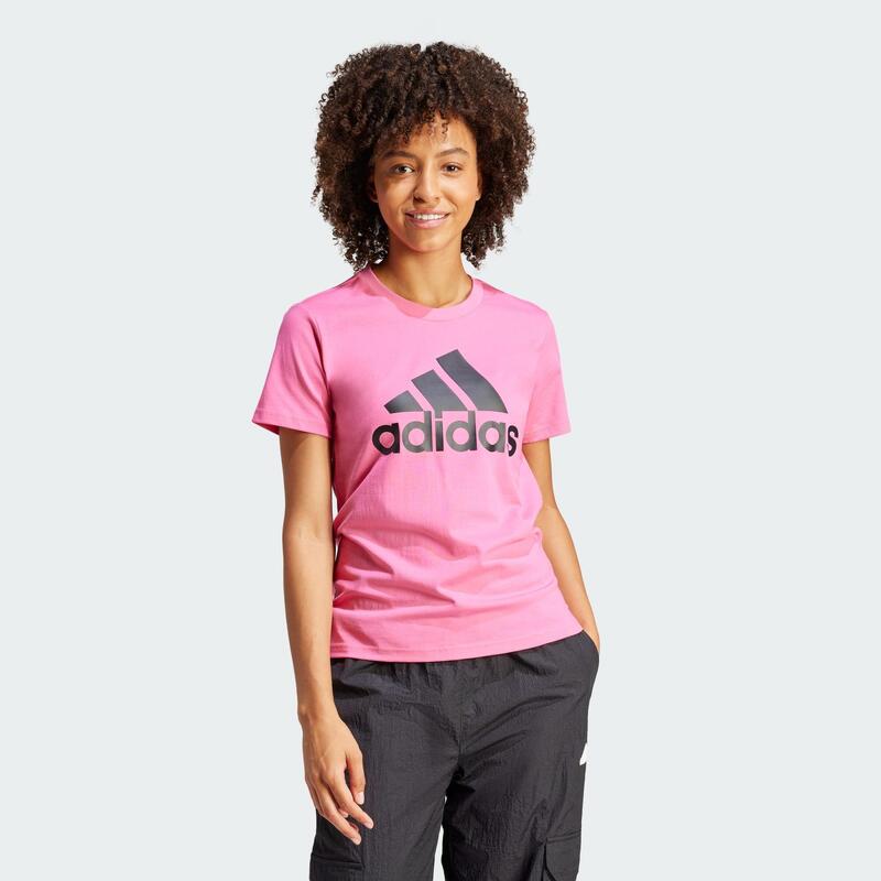 T-shirt Essentials Logo