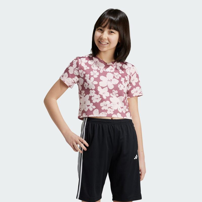 Train Essentials Seasonal Printed Cropped Training T-shirt Kids