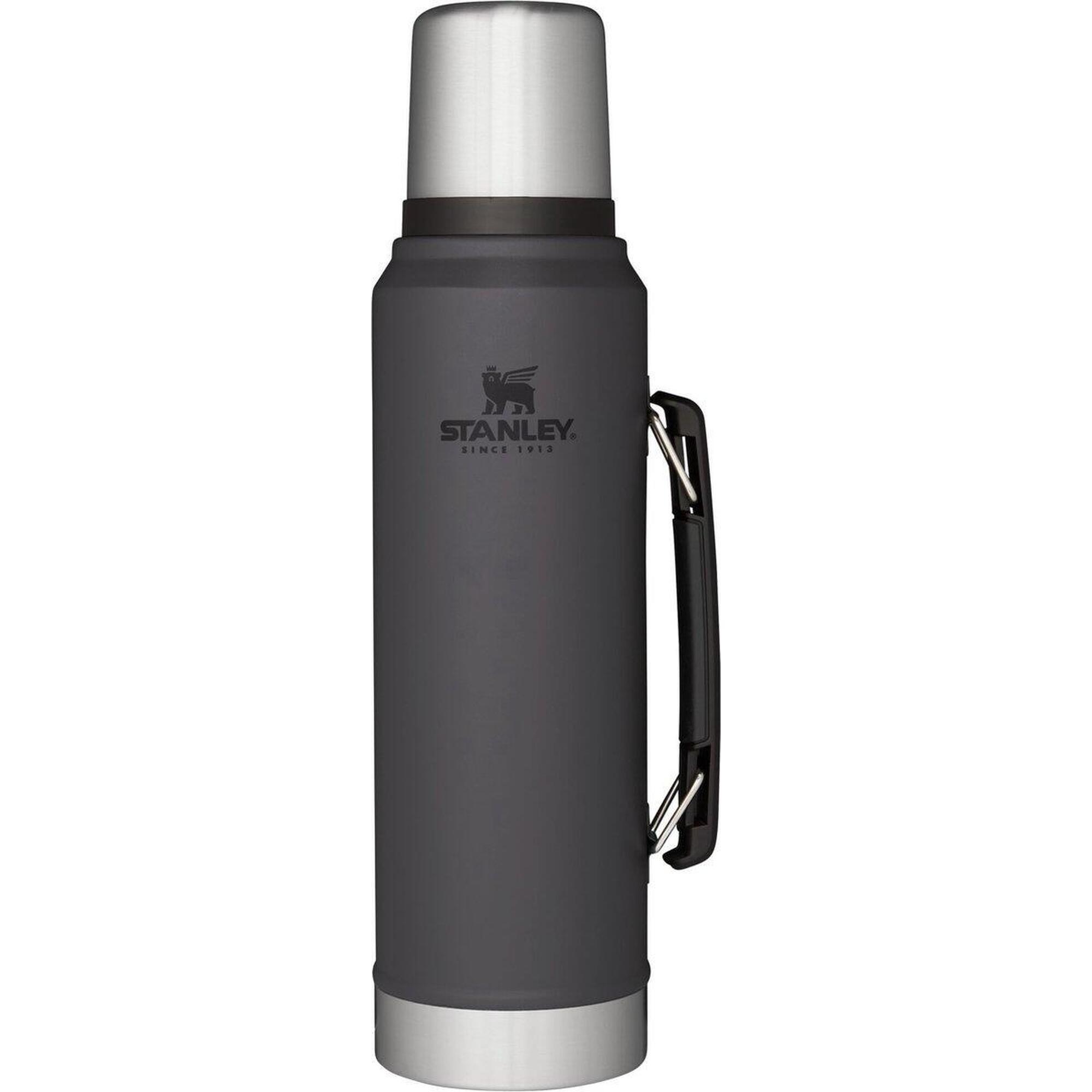 Stanley La Leggendaria Bottiglia Classica 1.0L - Carboncino