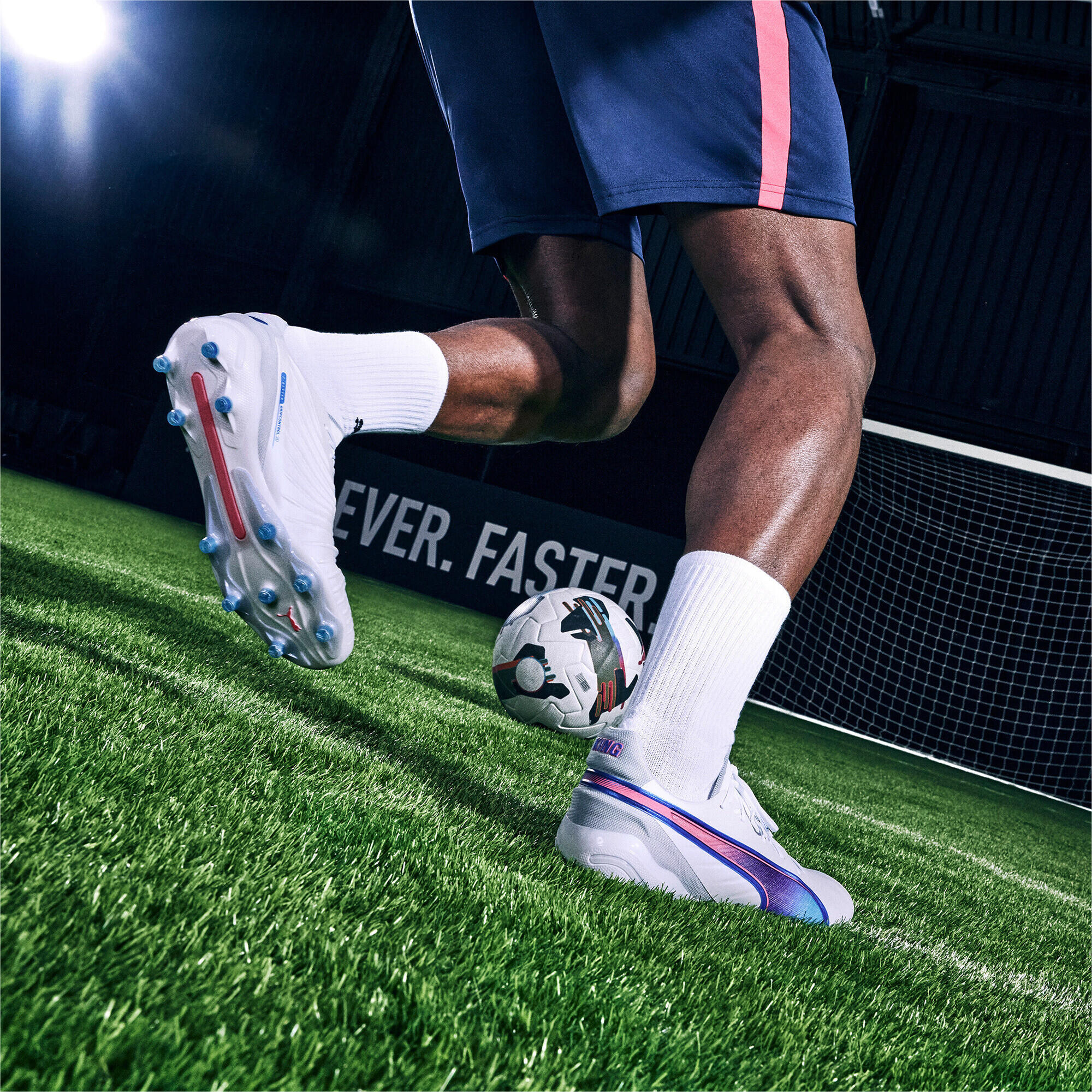 Chuteiras de futebol PUMA KING ULTIMATE FG/AG 4/7