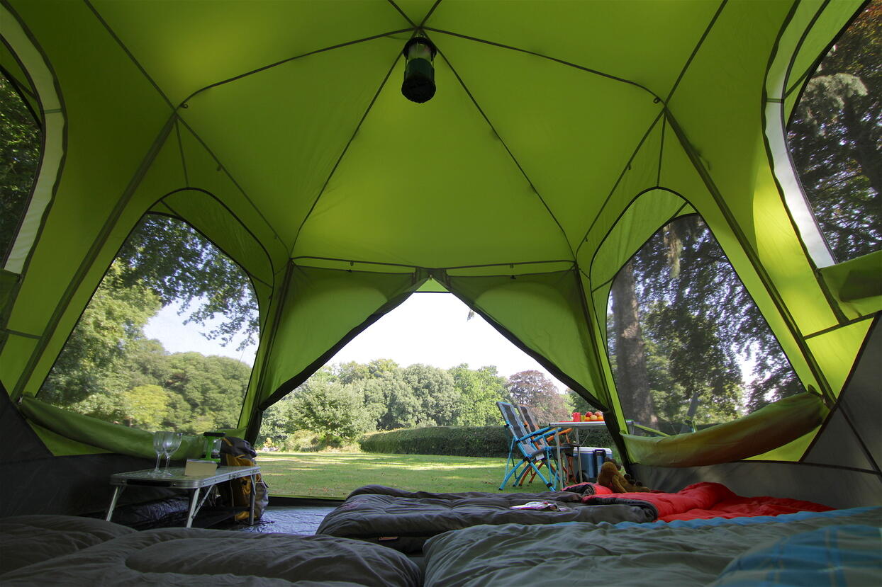 8-Person Fastpitch Instant Cabin Camping Tent with Pre-attached Poles, 1 Minute Instant Setup