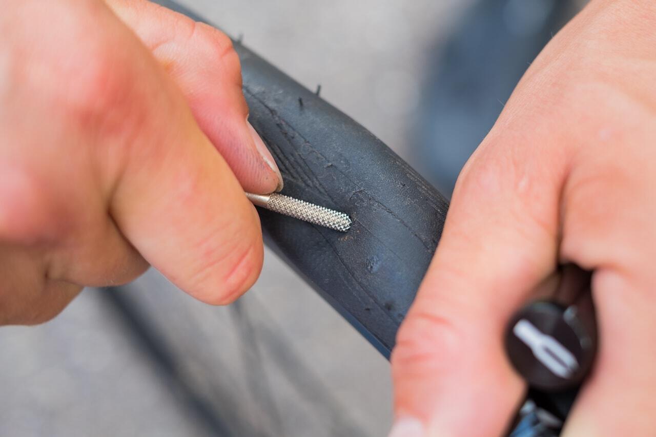 Tubeless-Reifenreparaturset für schlauchlose Reifen mit 6 Reifenstopfen BTL-185 2/7