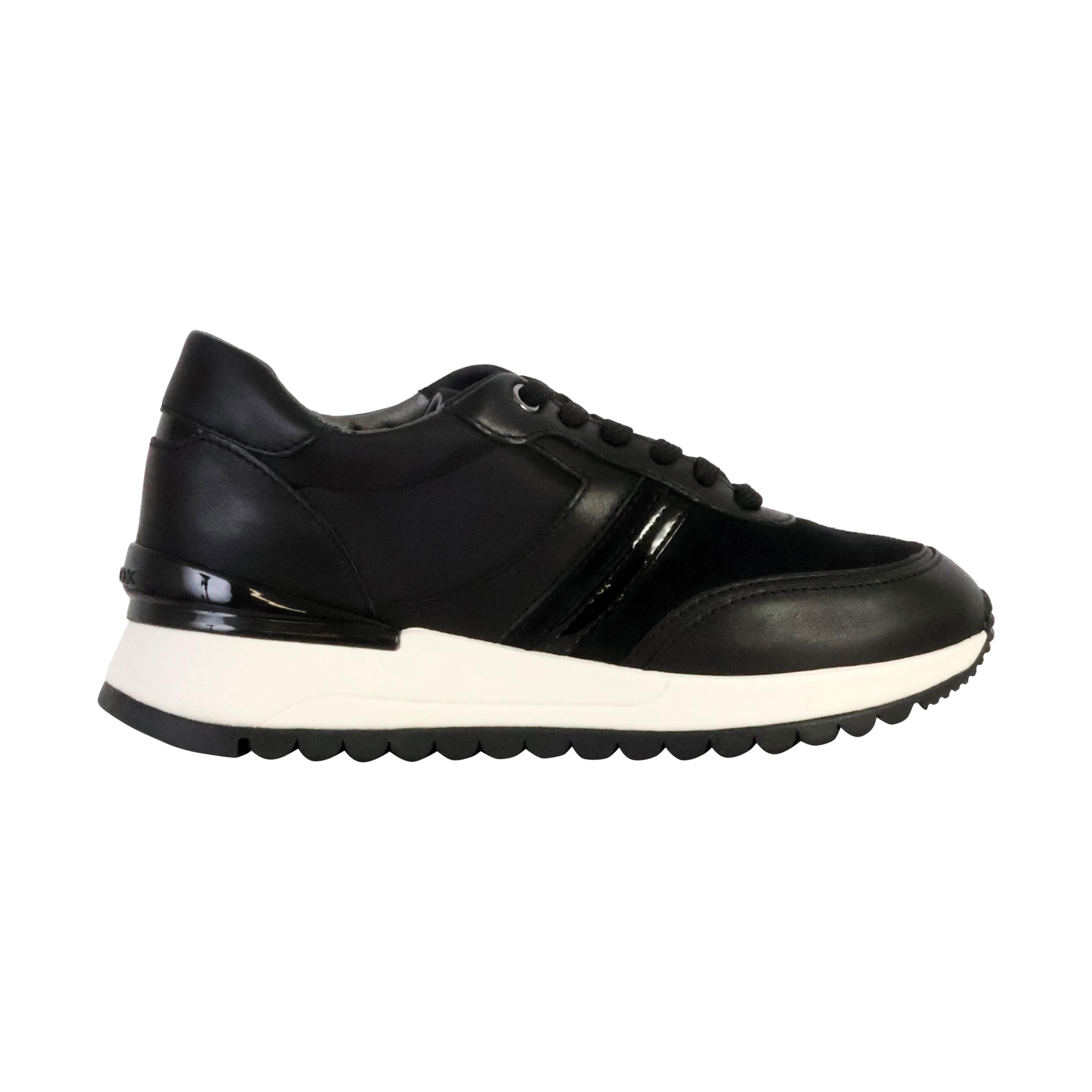 Scarpe Da Ginnastica Geox Modello D Desya Colore Nero 2/5