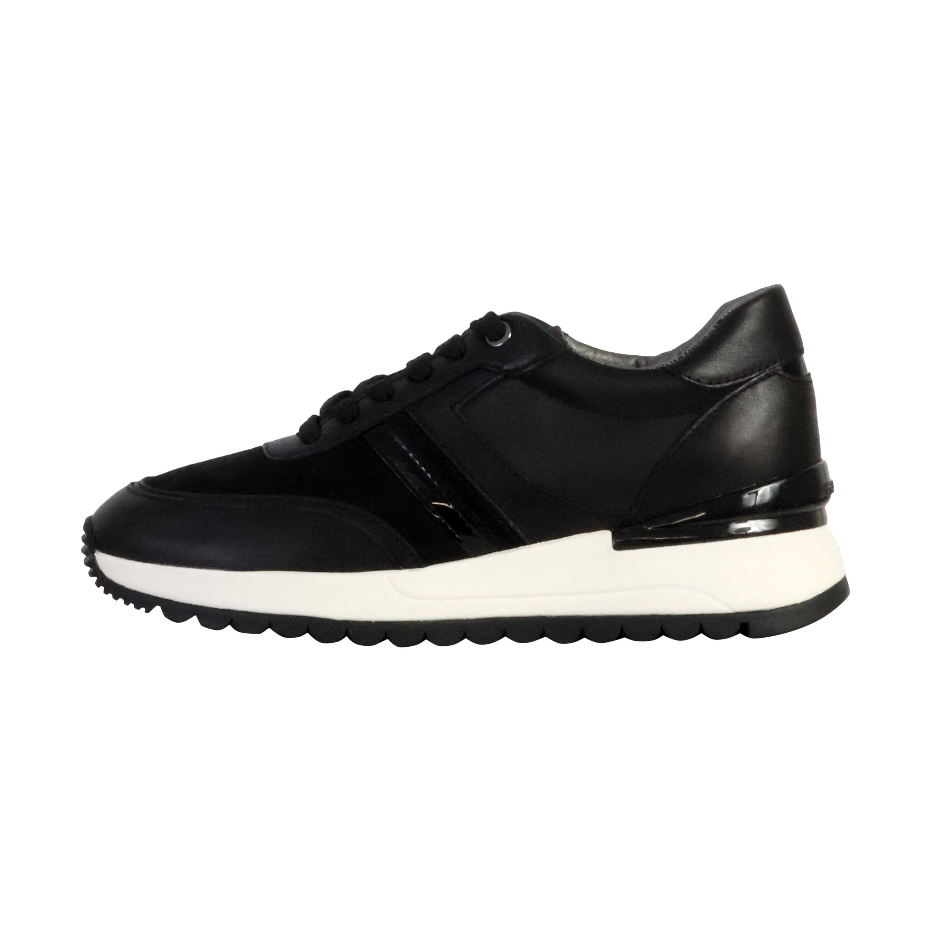 Scarpe Da Ginnastica Geox Modello D Desya Colore Nero 1/5