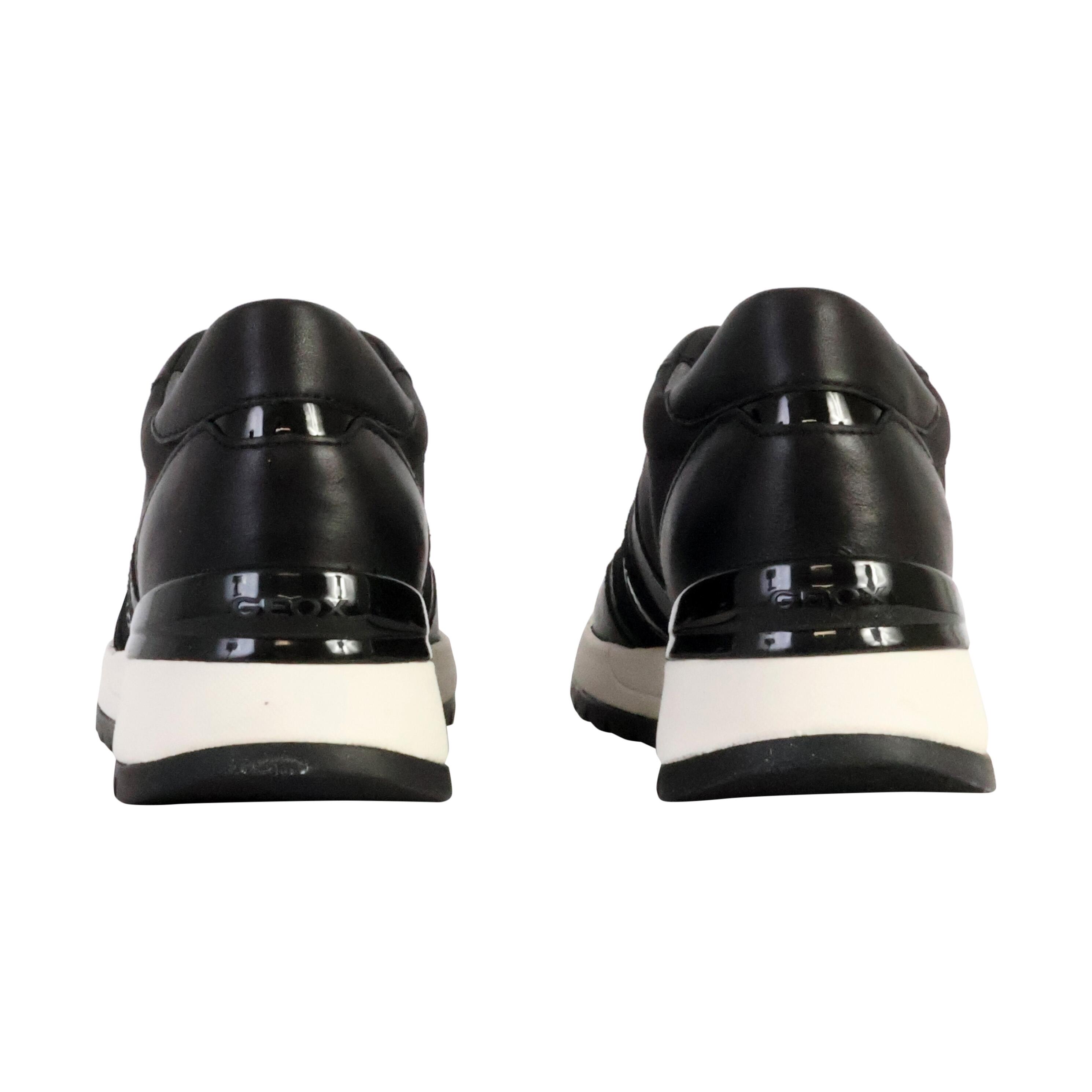 Scarpe Da Ginnastica Geox Modello D Desya Colore Nero 4/5