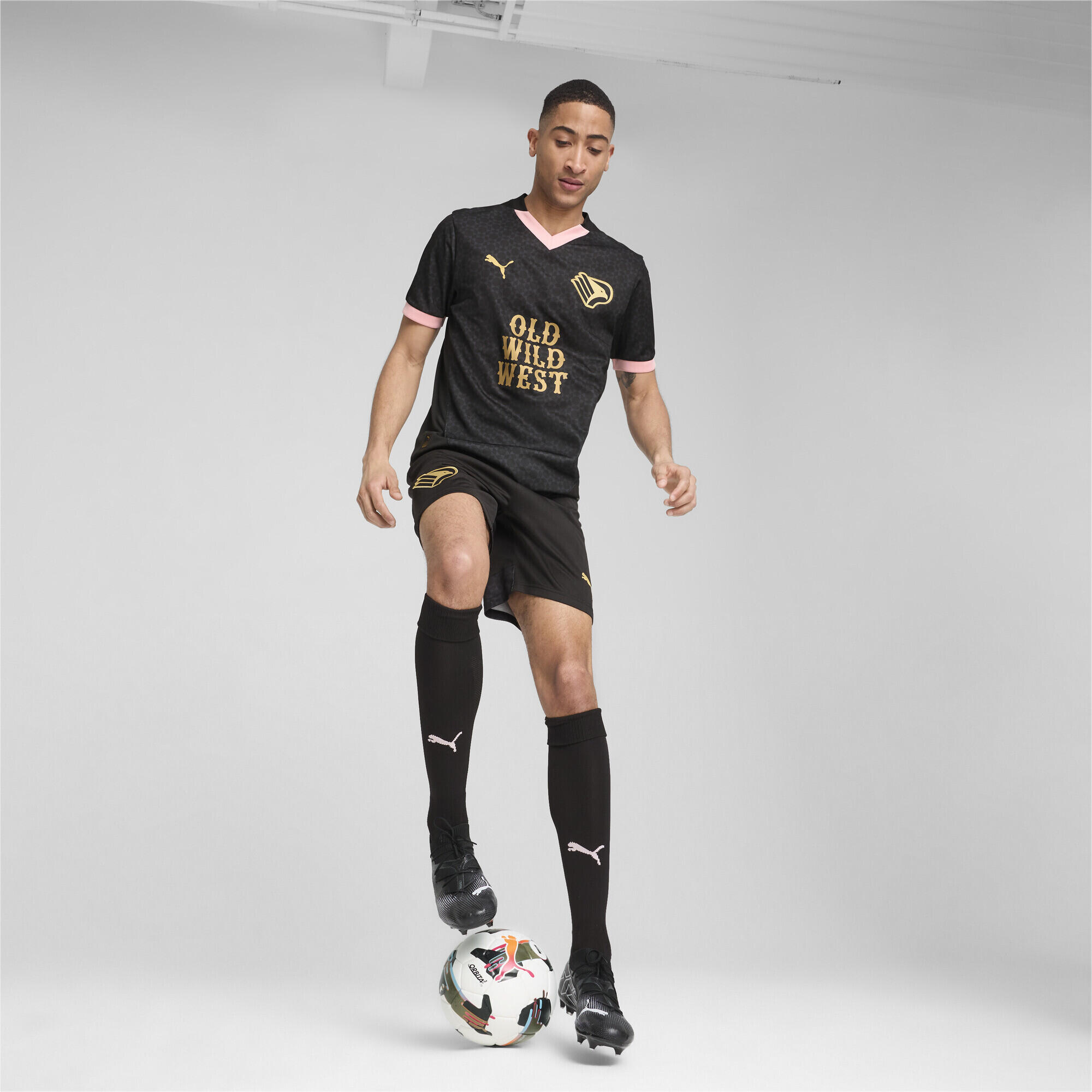 Palermo F.C. Maglia Away 24/25 da uomo PUMA Black Gold 4/7