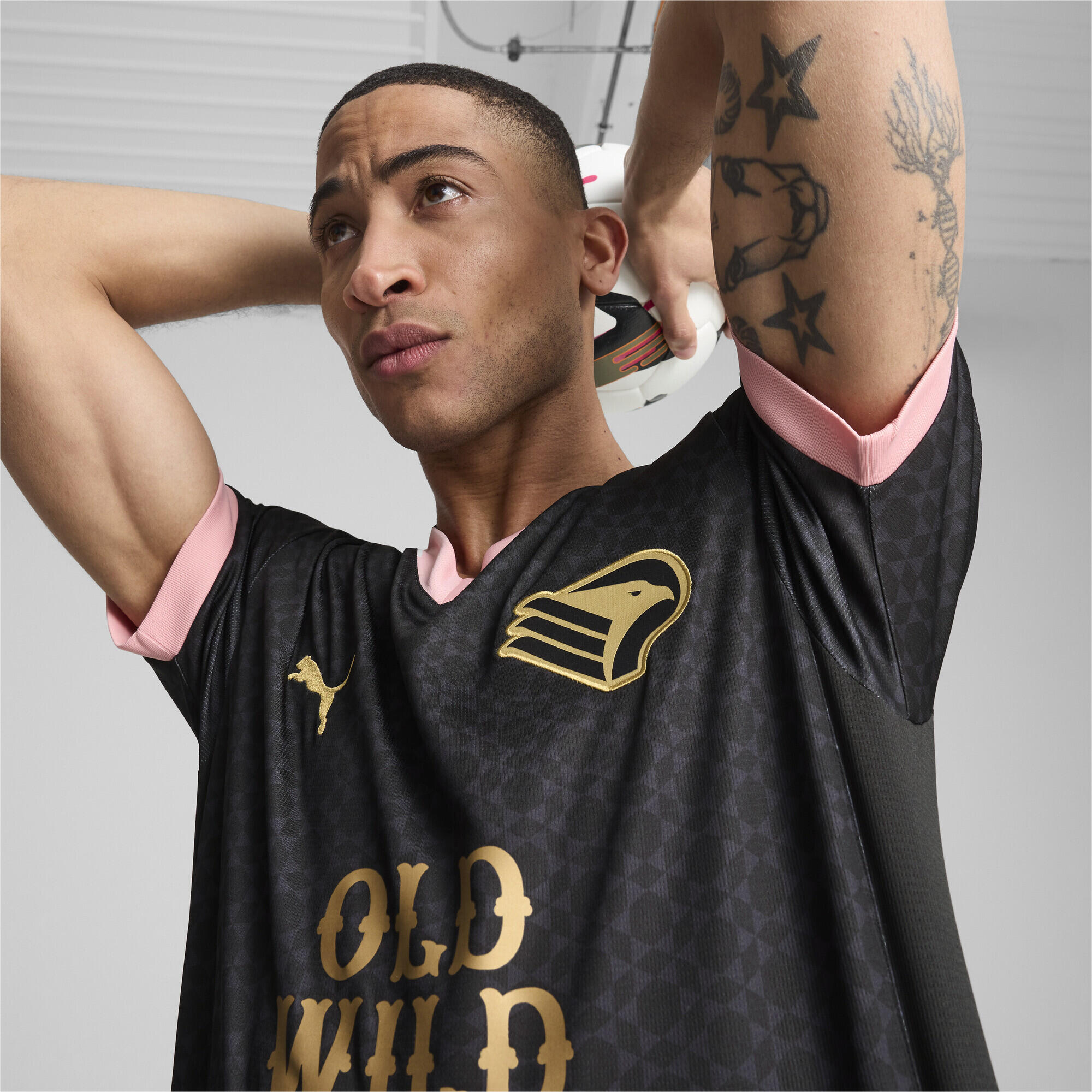 Palermo F.C. Maglia Away 24/25 da uomo PUMA Black Gold 3/7