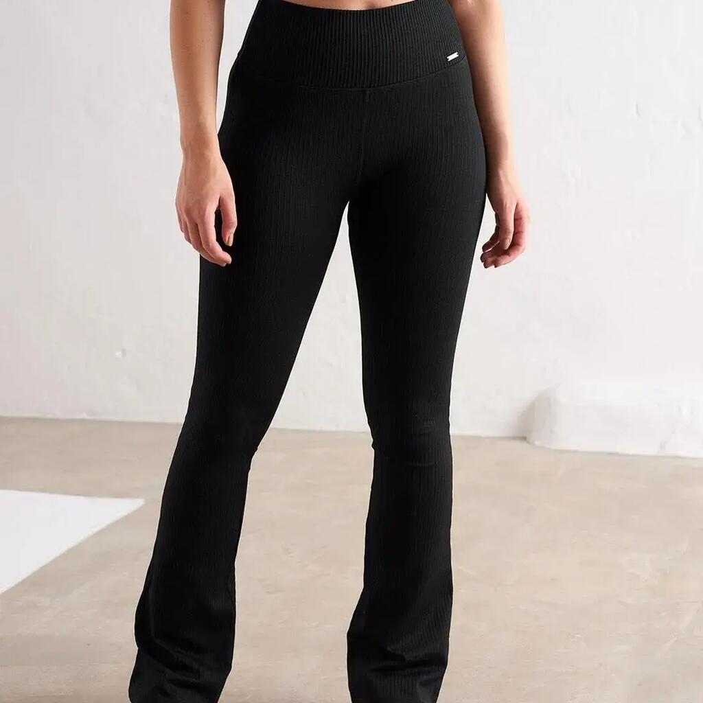 Women's Tights Ribbed Seamless Flared-Leg High-Waisted Squat Proof Black